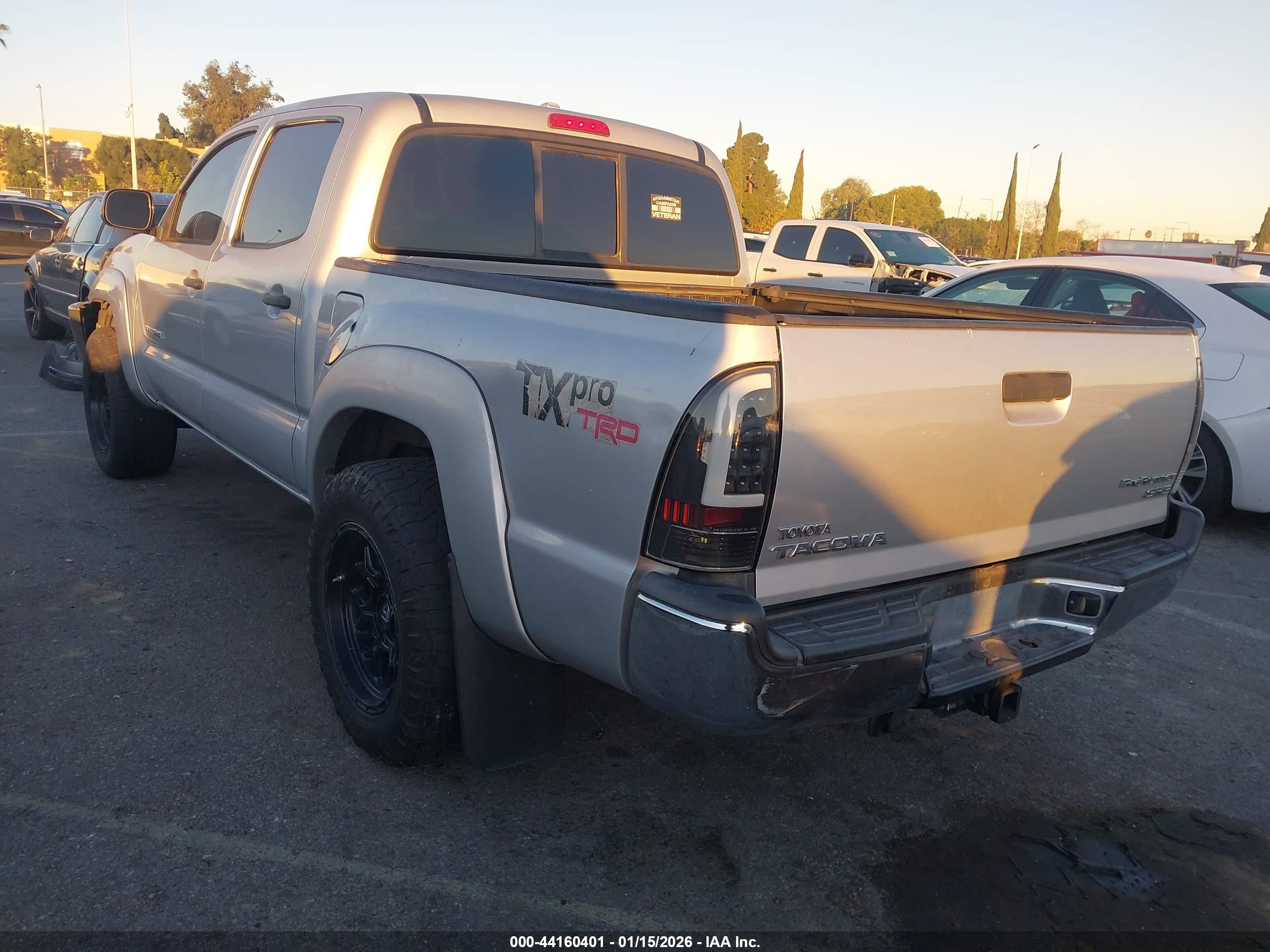 TOYOTA TACOMA image 3