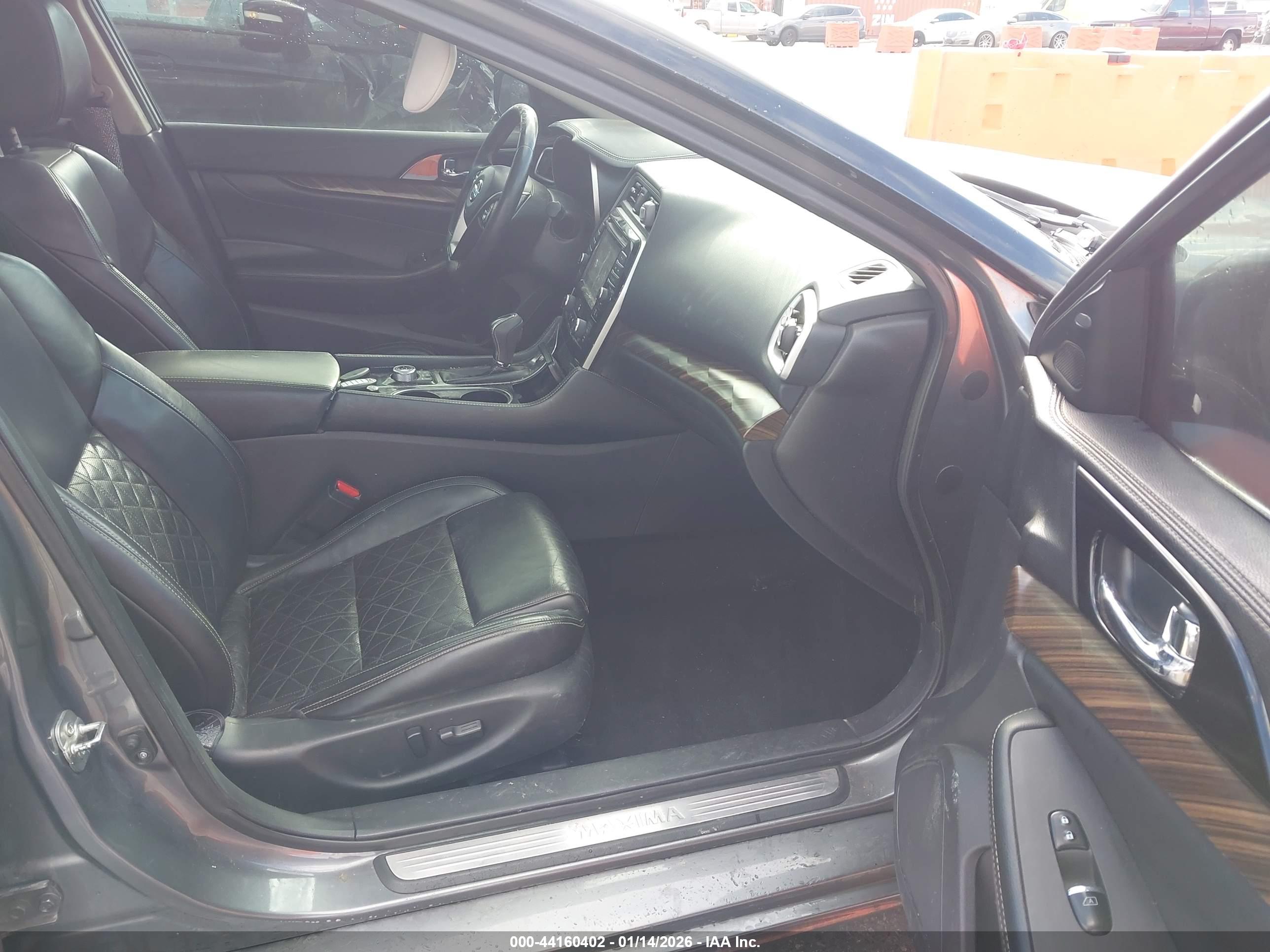 NISSAN MAXIMA image 5