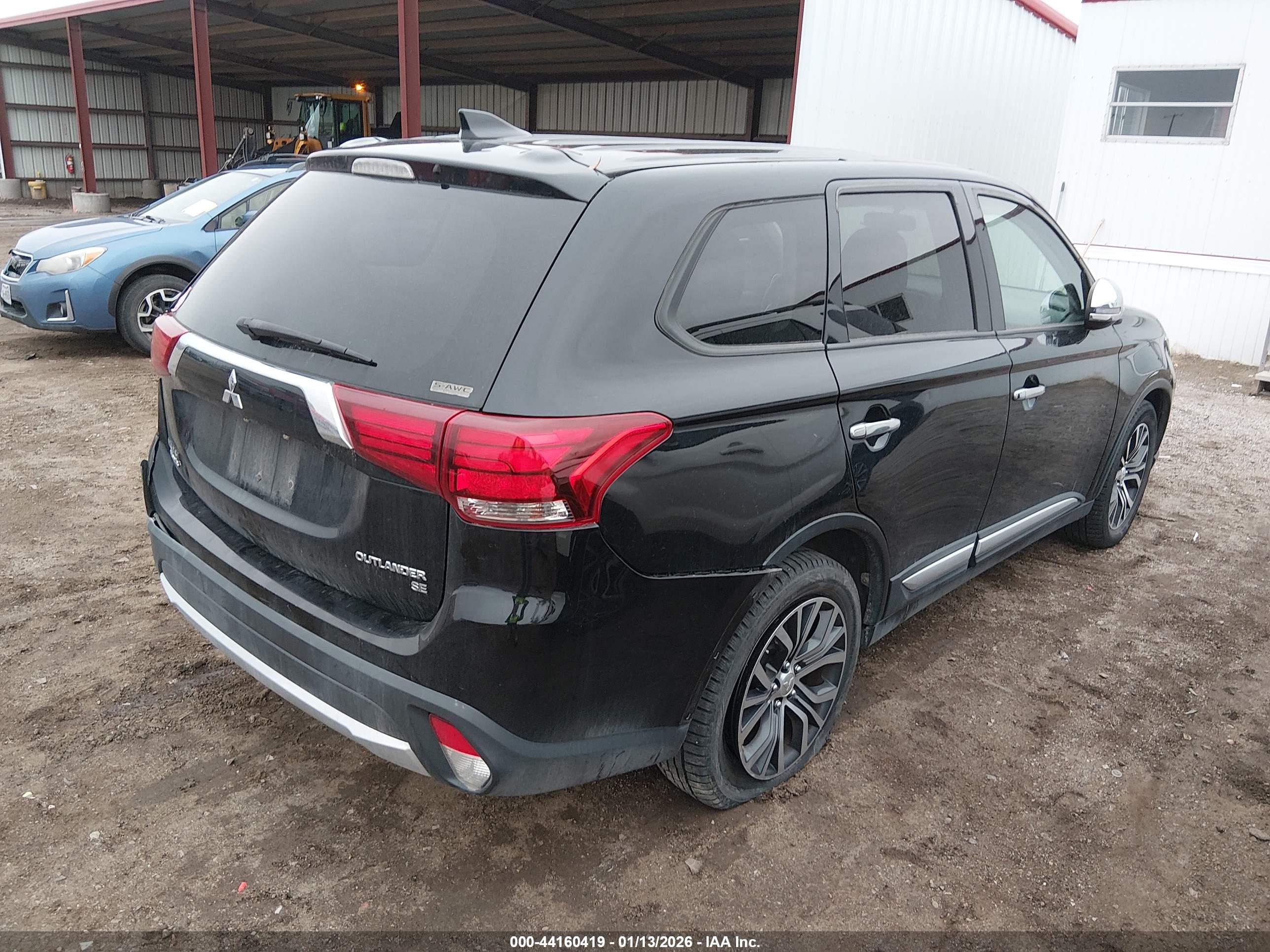MITSUBISHI OUTLANDER image 4