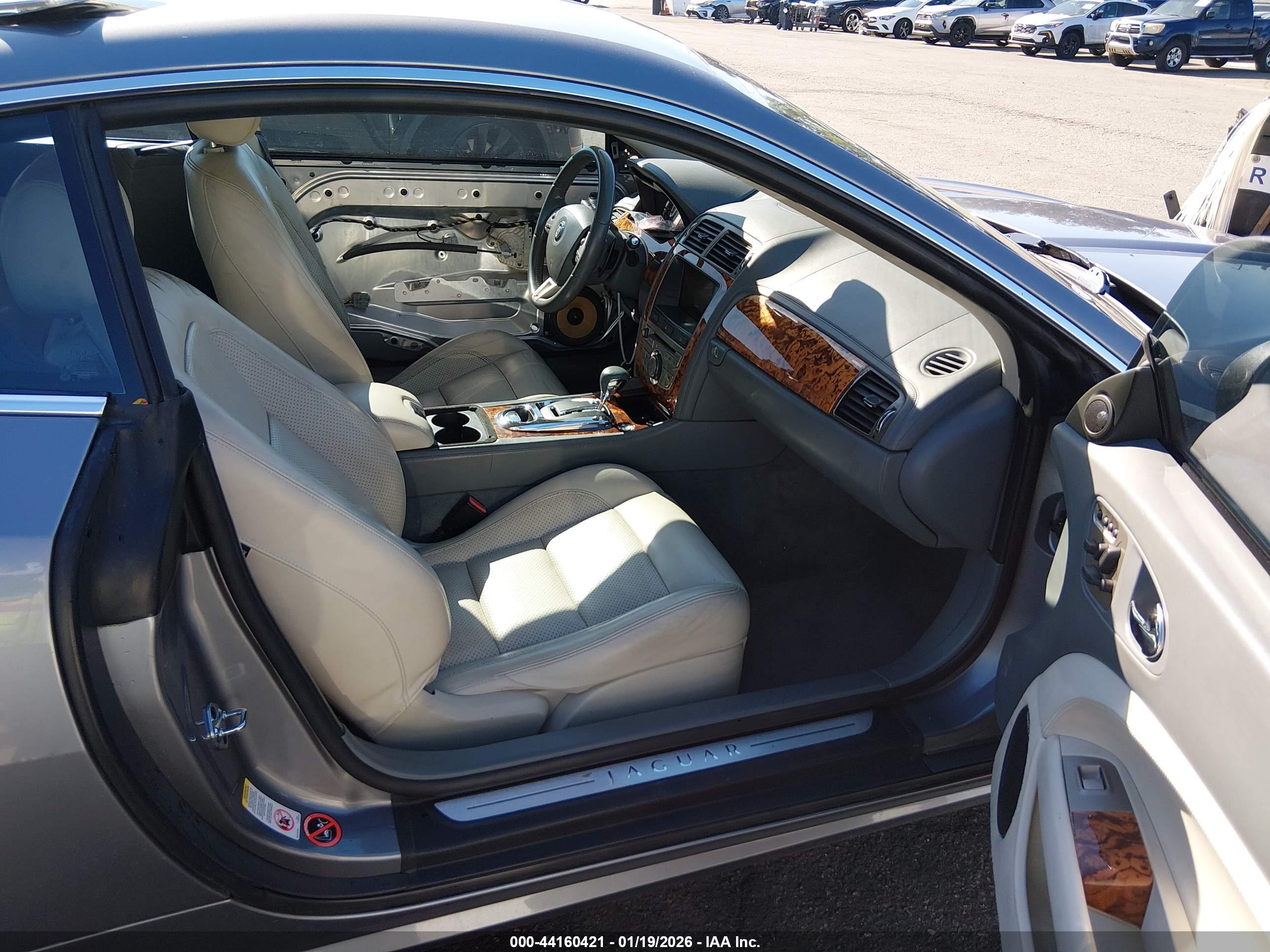 JAGUAR XK image 5