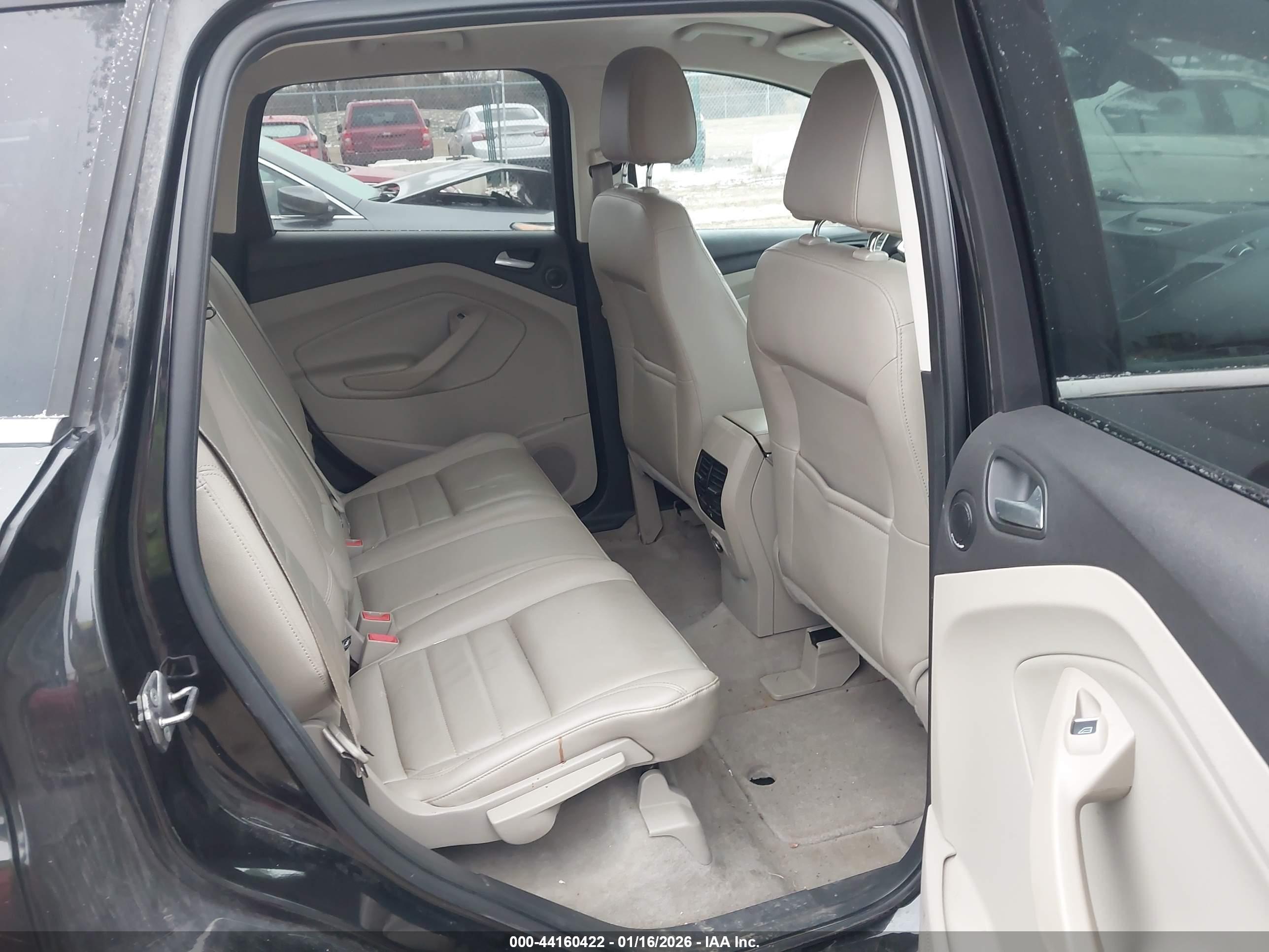 FORD ESCAPE image 8