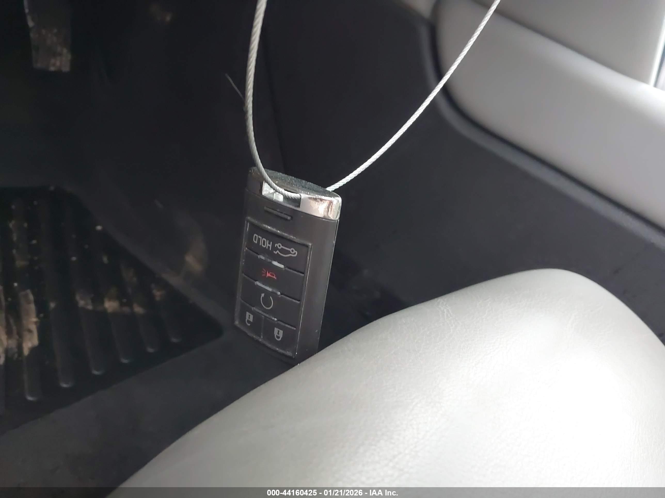CADILLAC XTS image 11