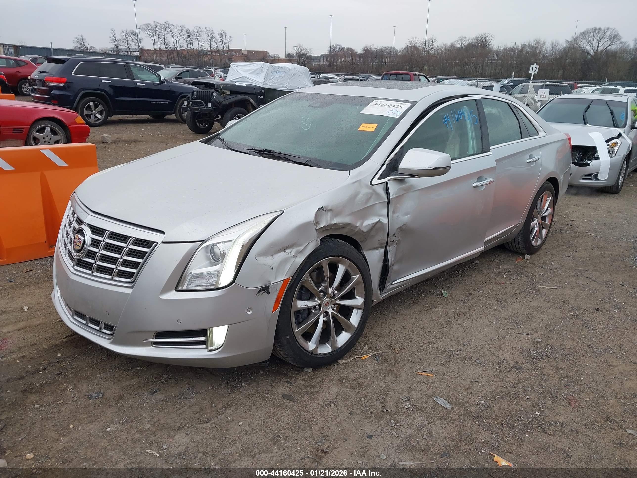CADILLAC XTS image 2