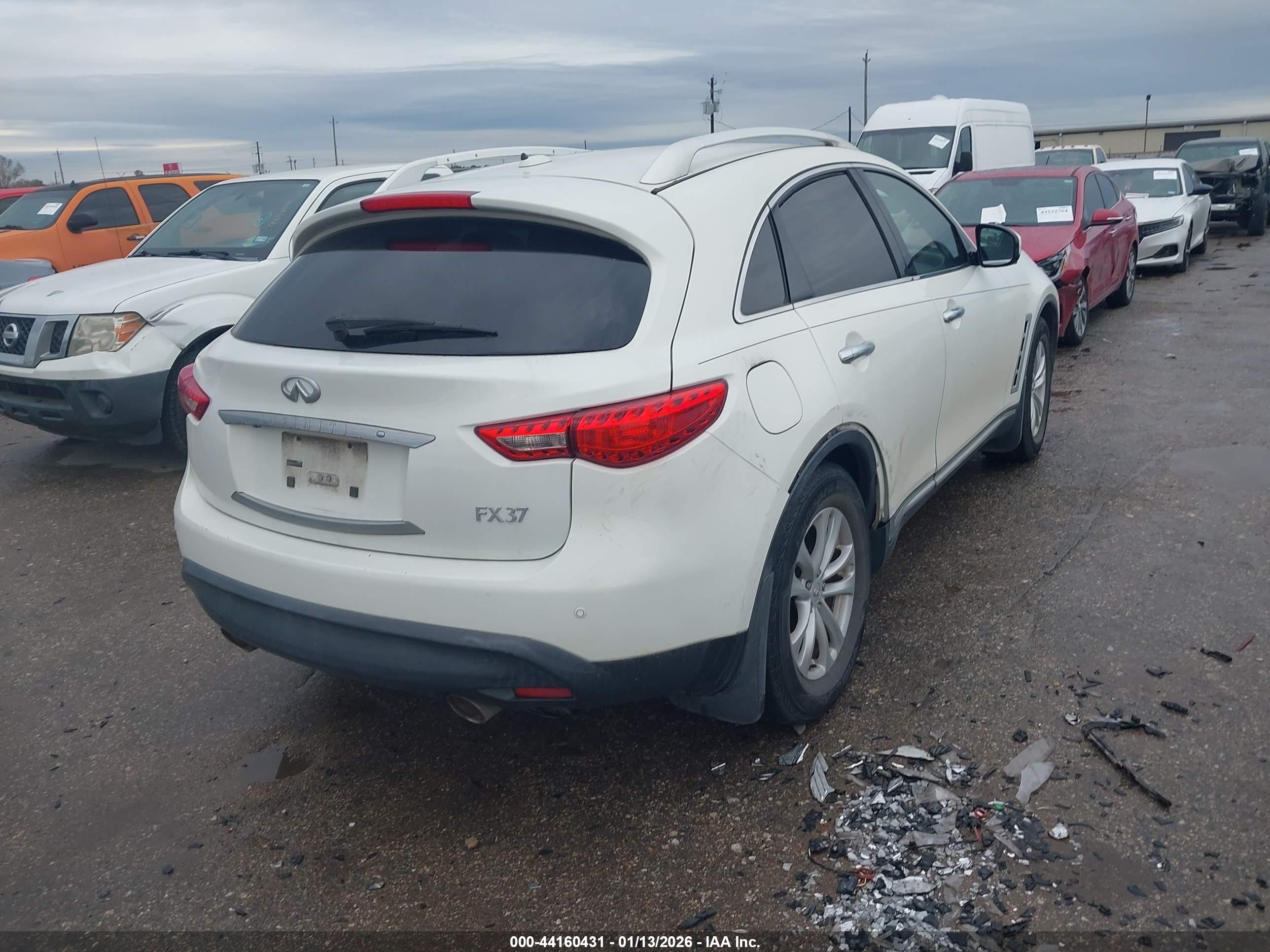 INFINITI FX37 image 4