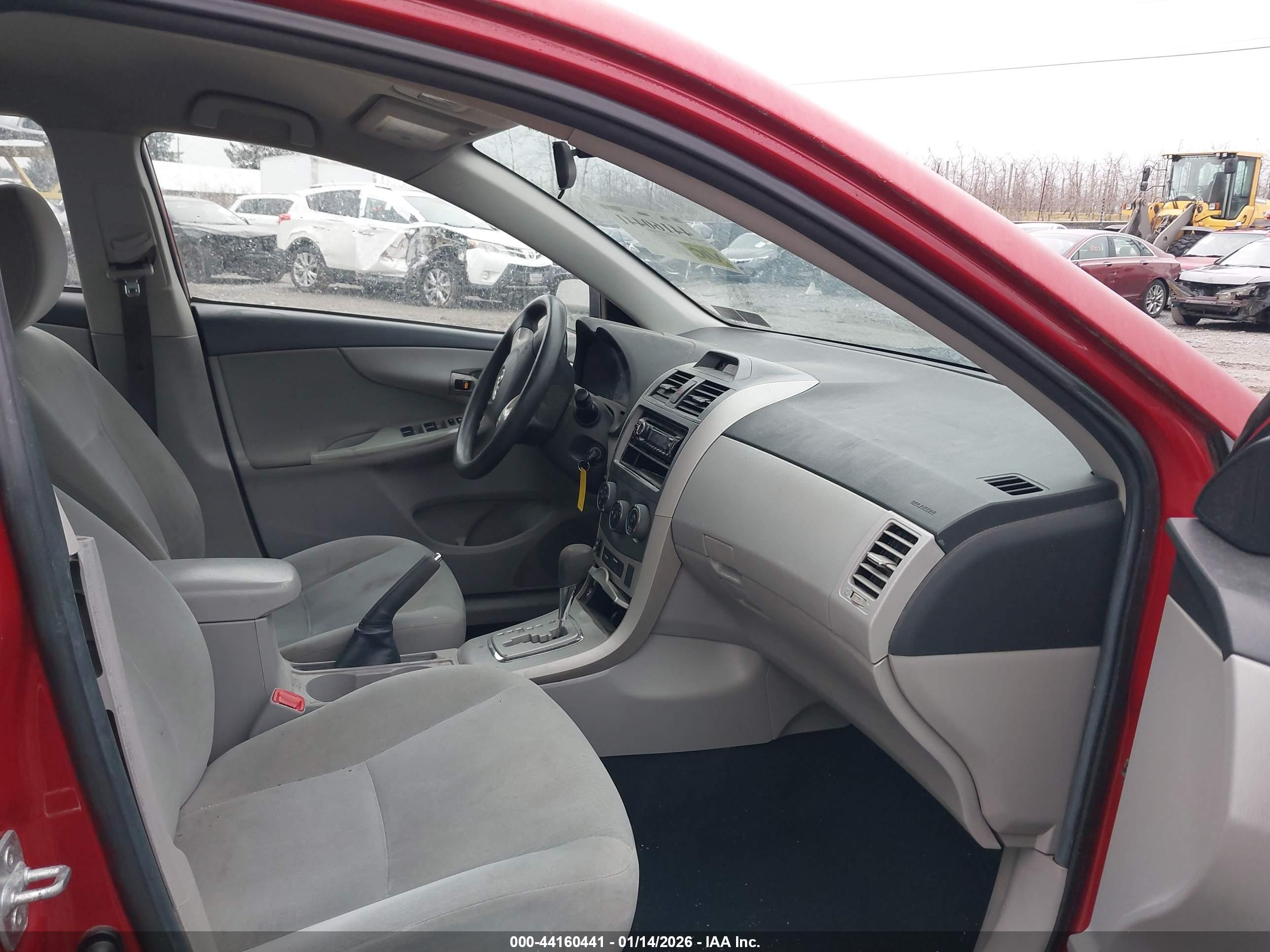 TOYOTA COROLLA image 5