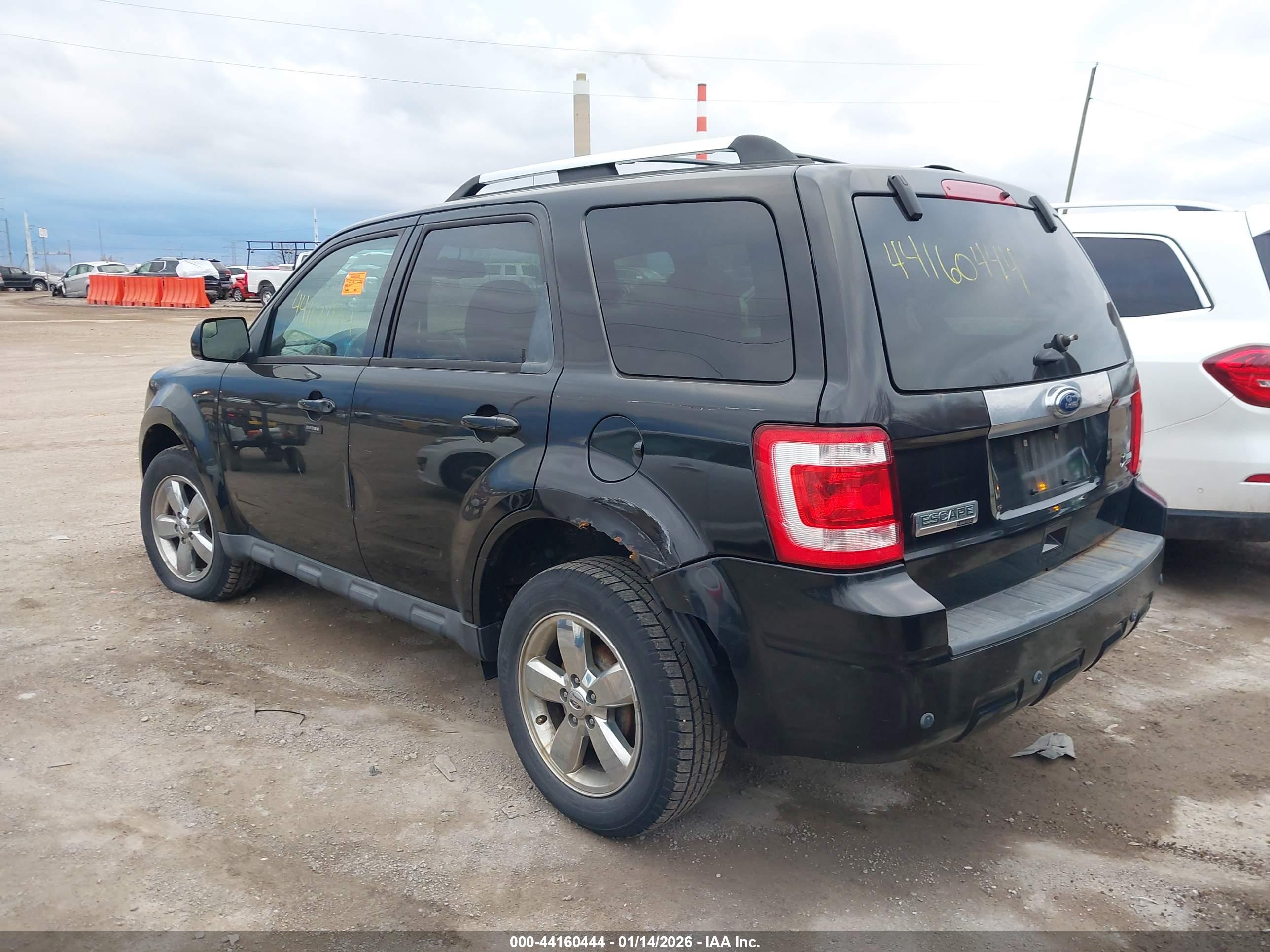 FORD ESCAPE image 3