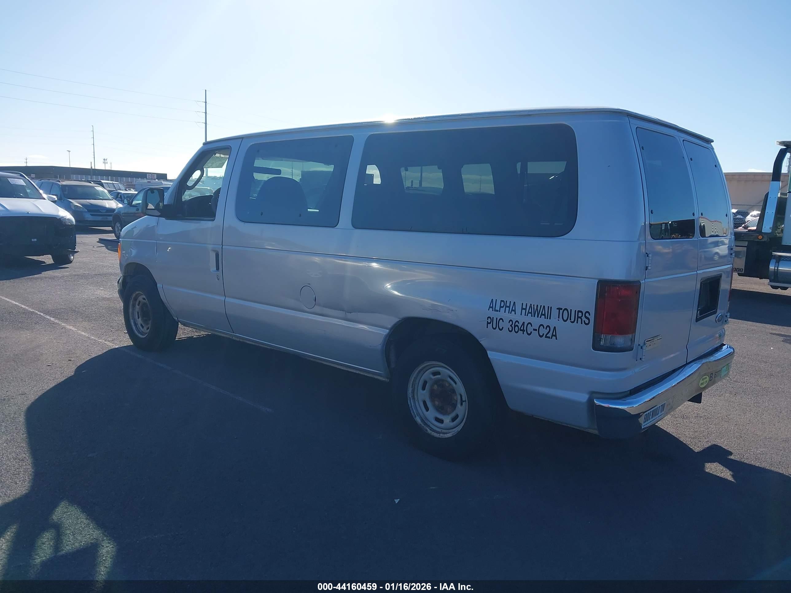 FORD E-150 image 3