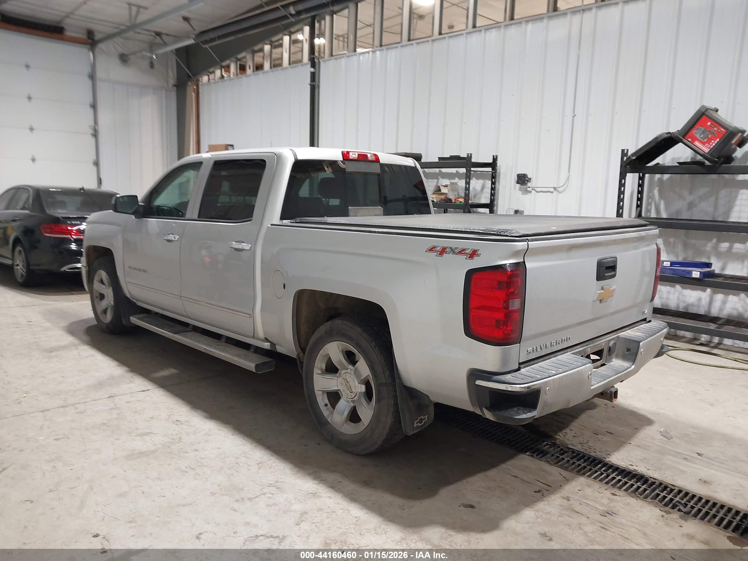 CHEVROLET SILVERADO image 3