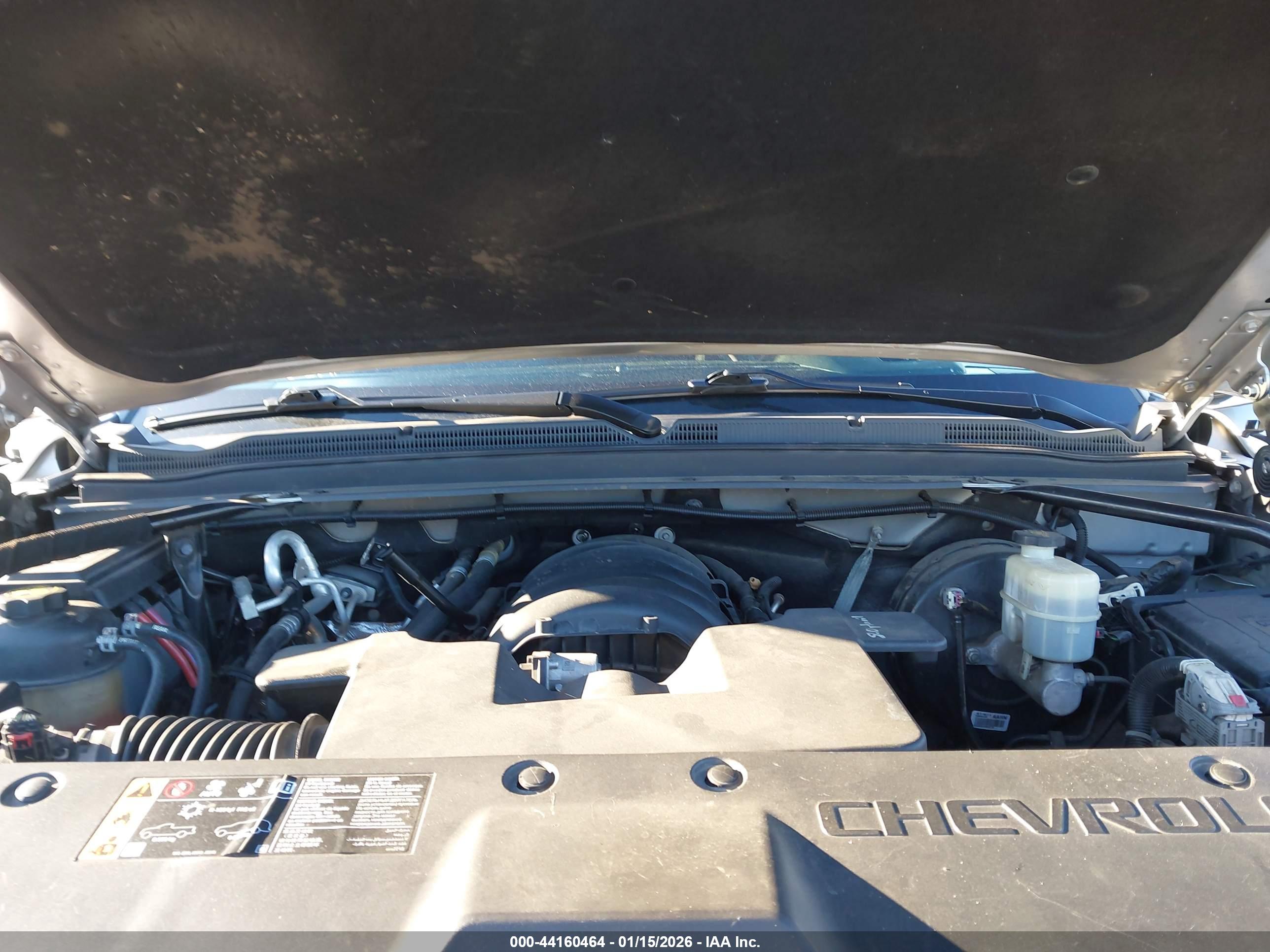 CHEVROLET SUBURBAN image 10