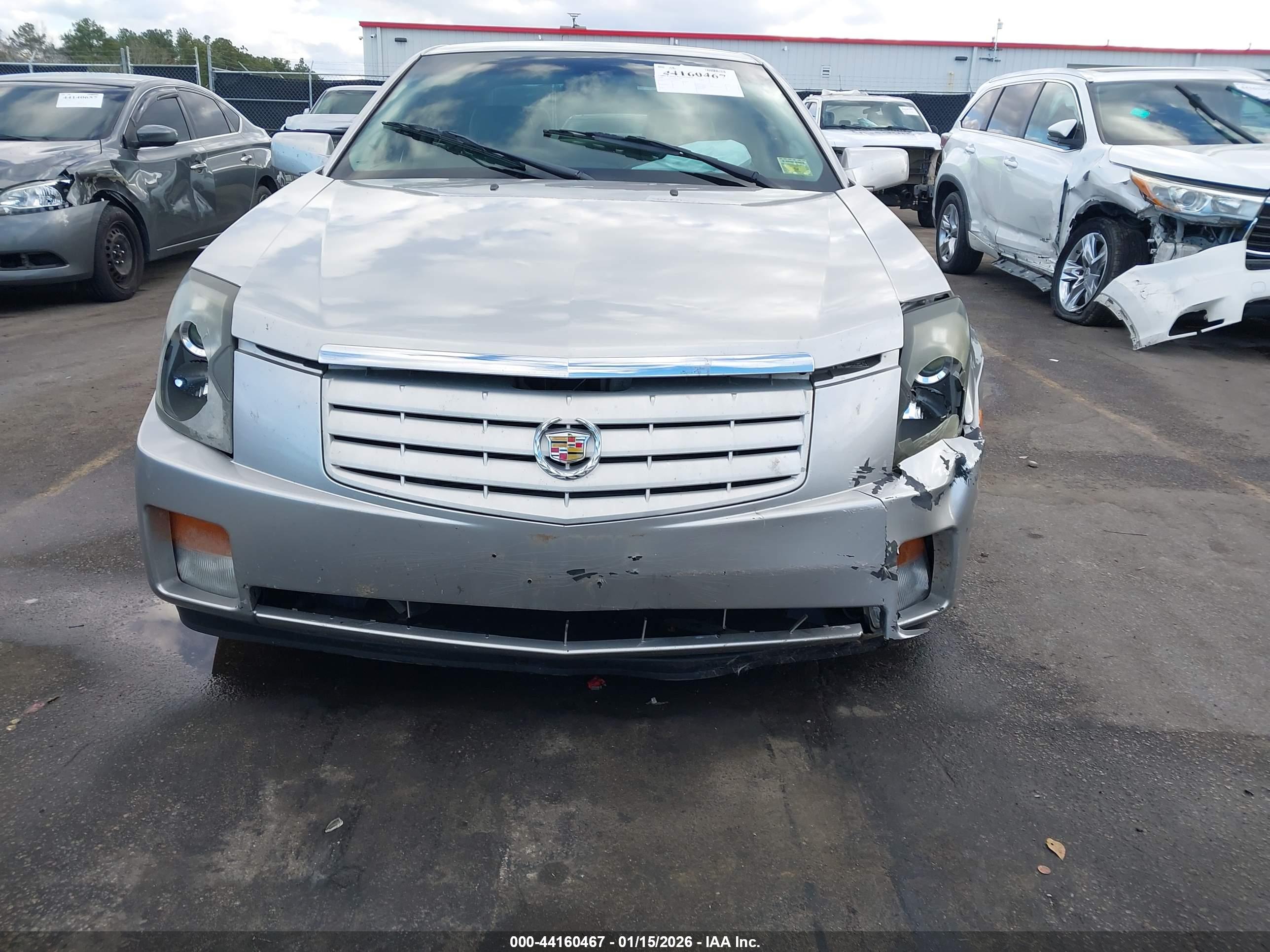 CADILLAC CTS image 6