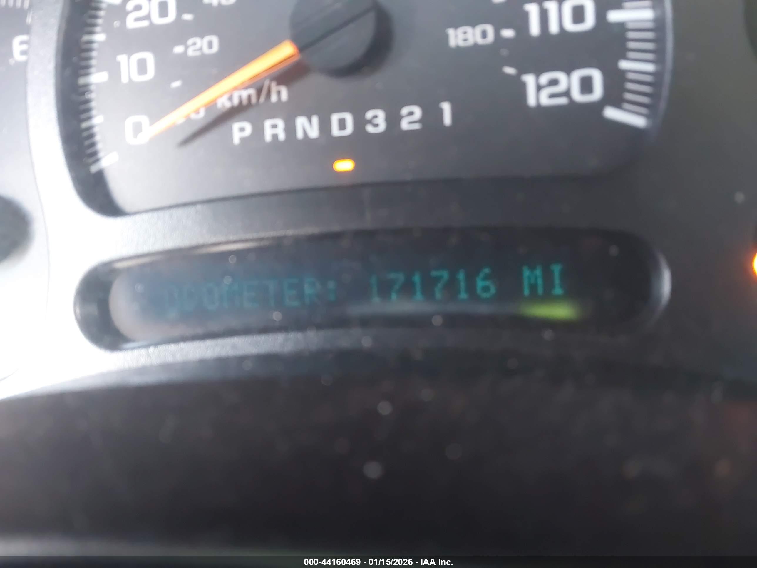 CHEVROLET SILVERADO image 7