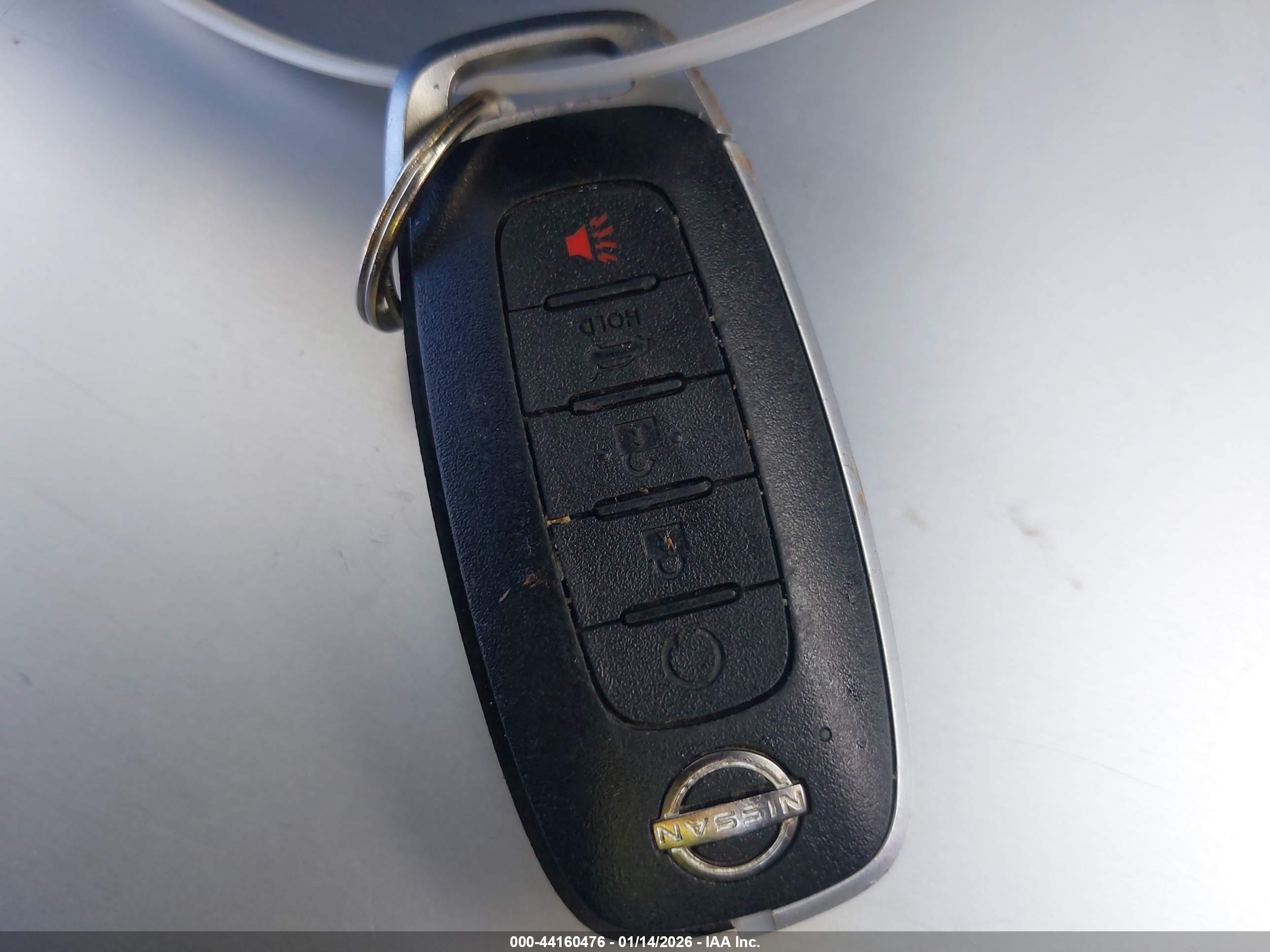 NISSAN ROGUE image 11