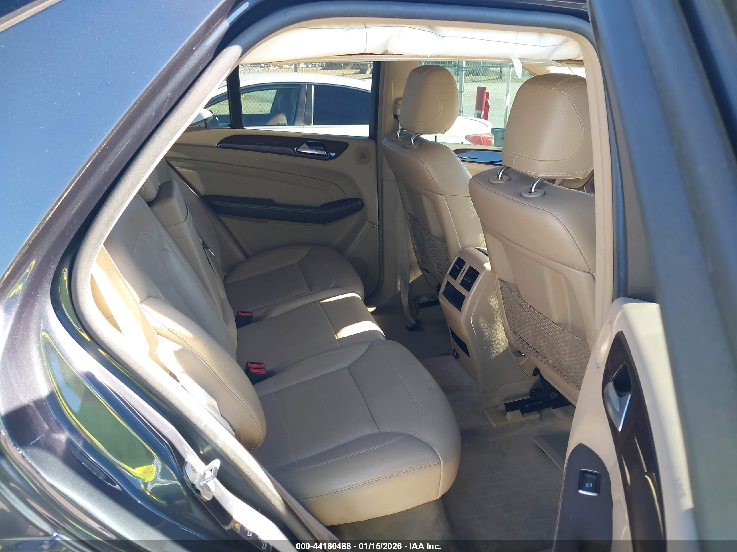 MERCEDES-BENZ ML image 8