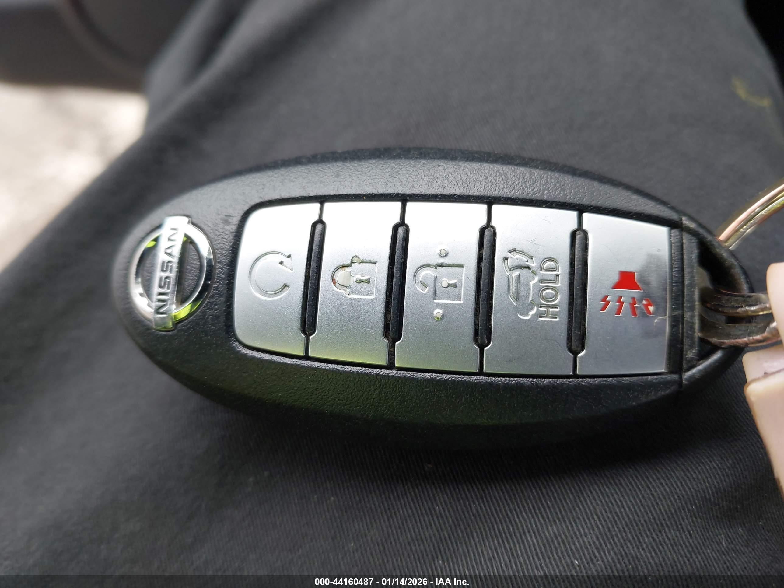 NISSAN ROGUE image 11