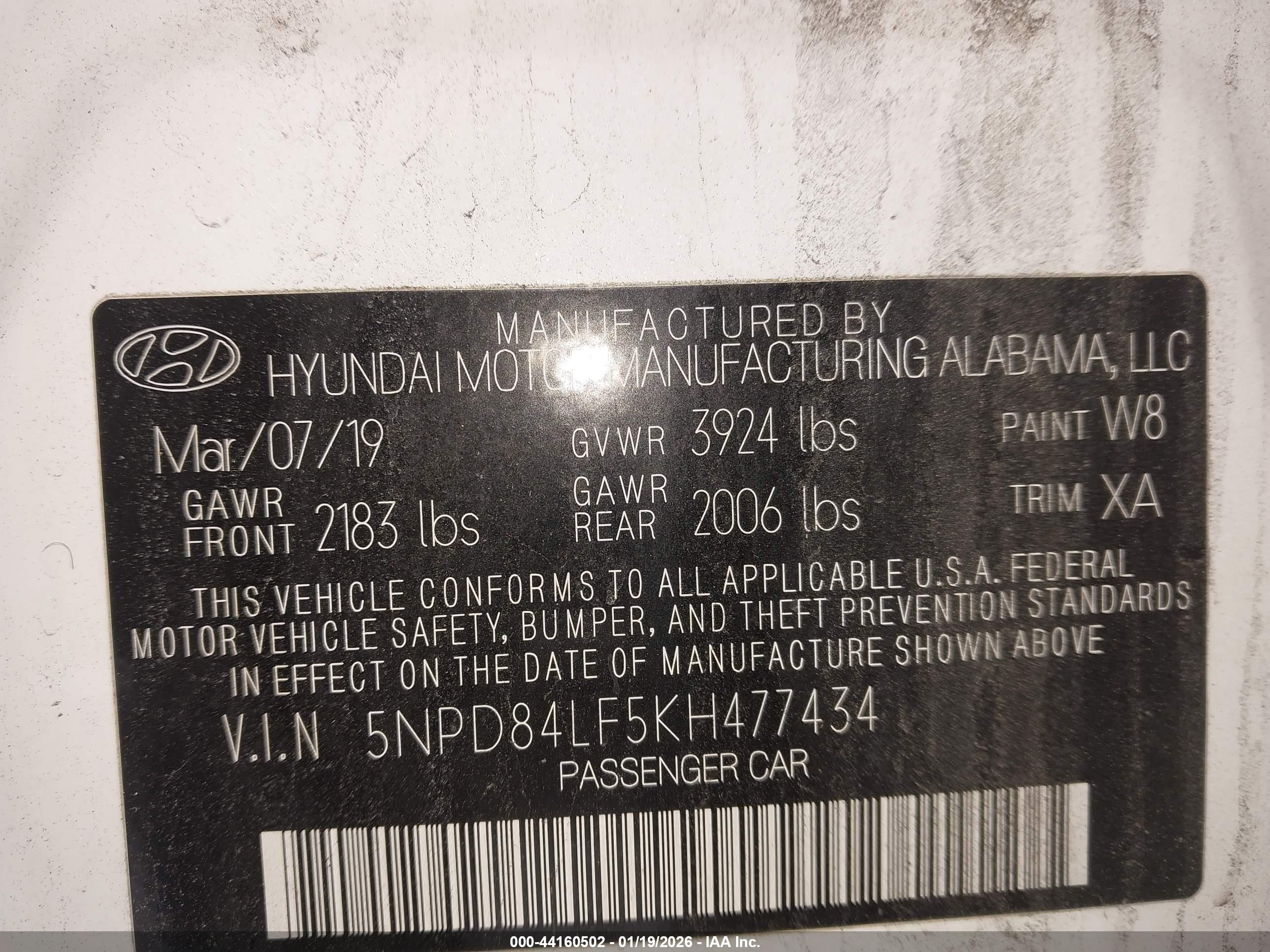 HYUNDAI ELANTRA image 9