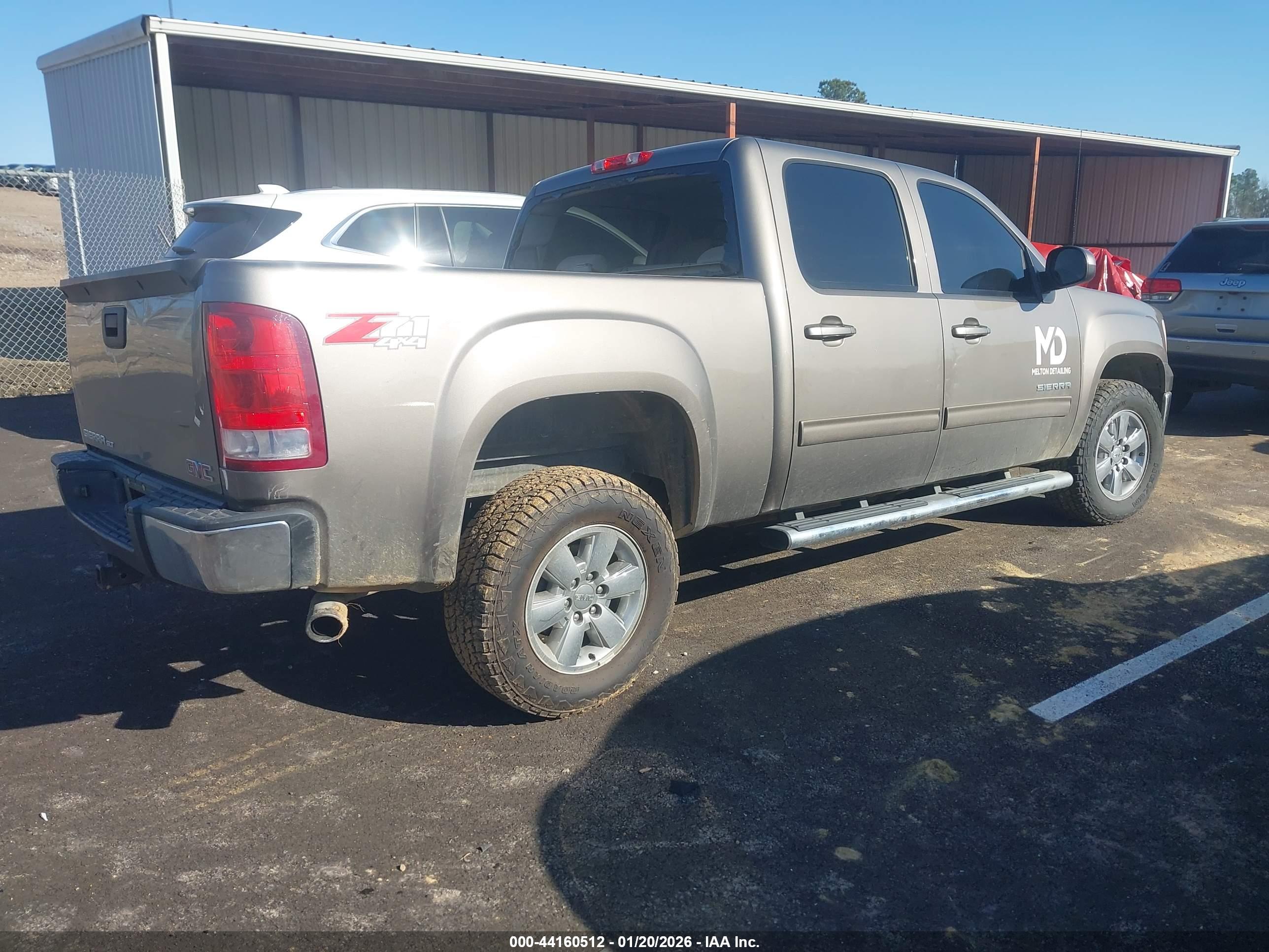 GMC SIERRA image 4