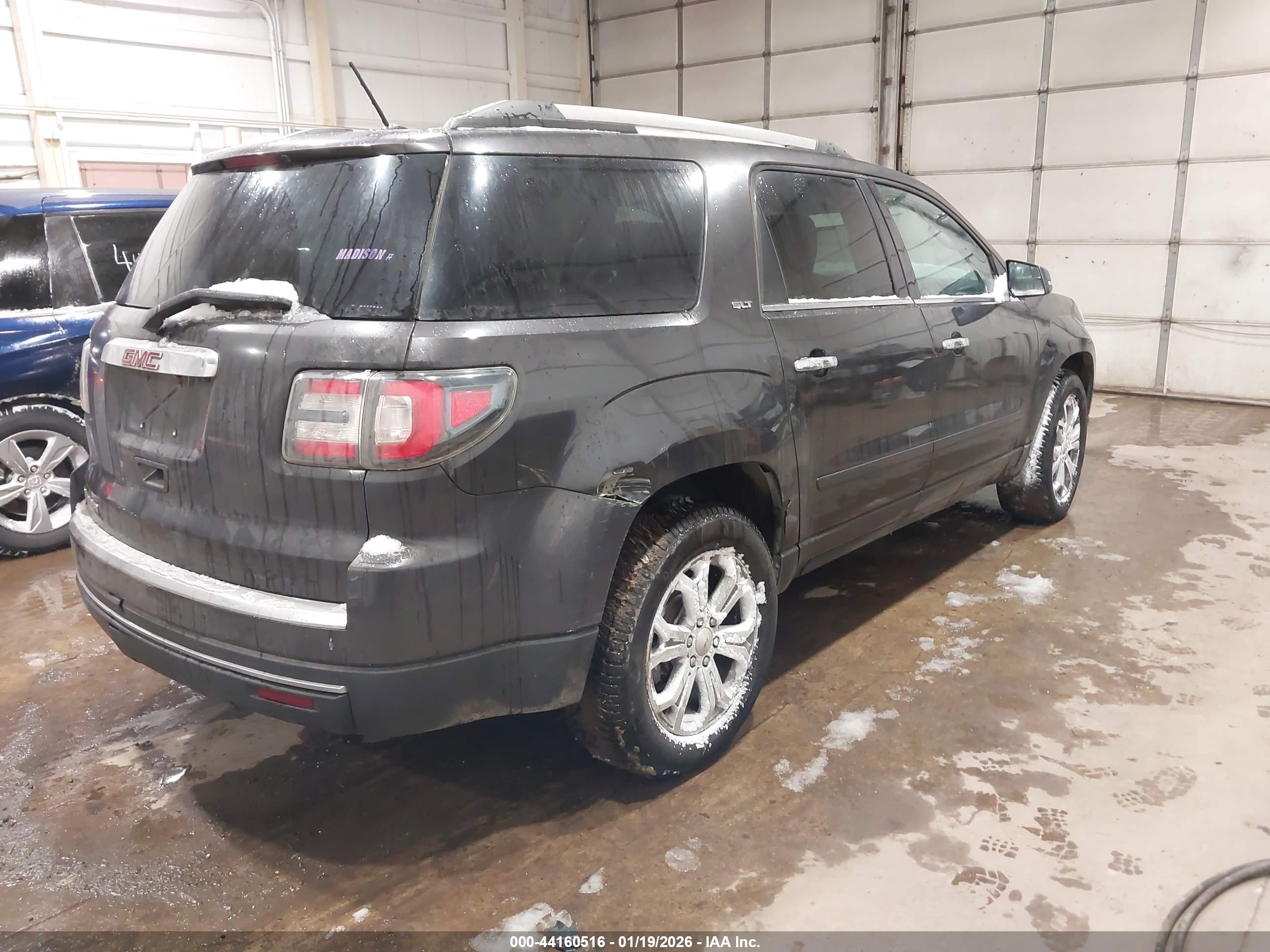 GMC ACADIA image 4