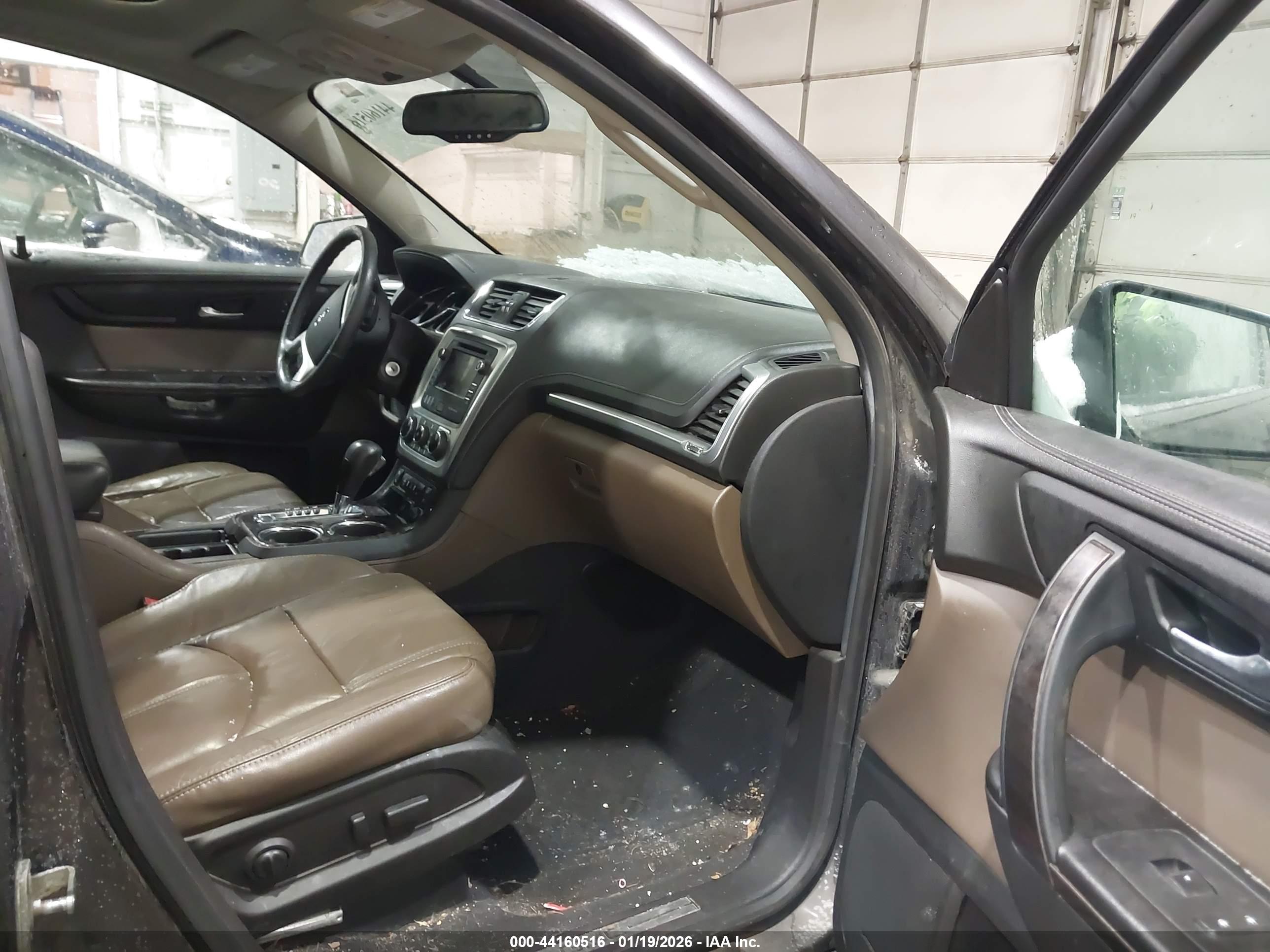 GMC ACADIA image 5