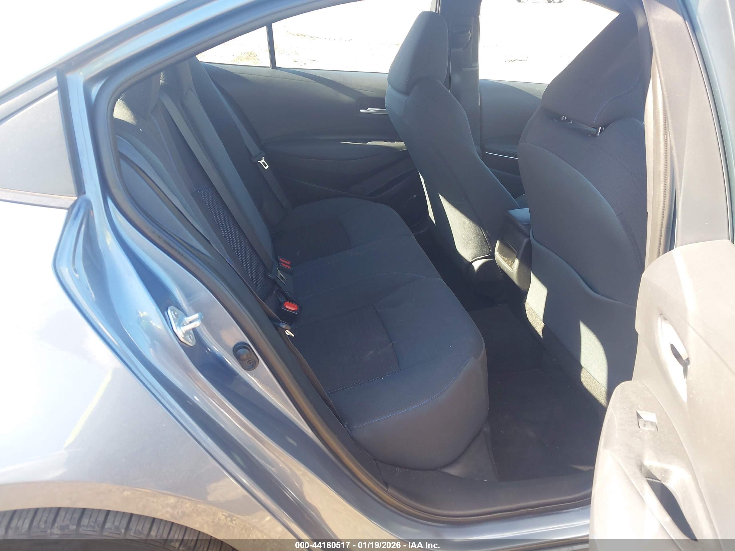 TOYOTA COROLLA image 8