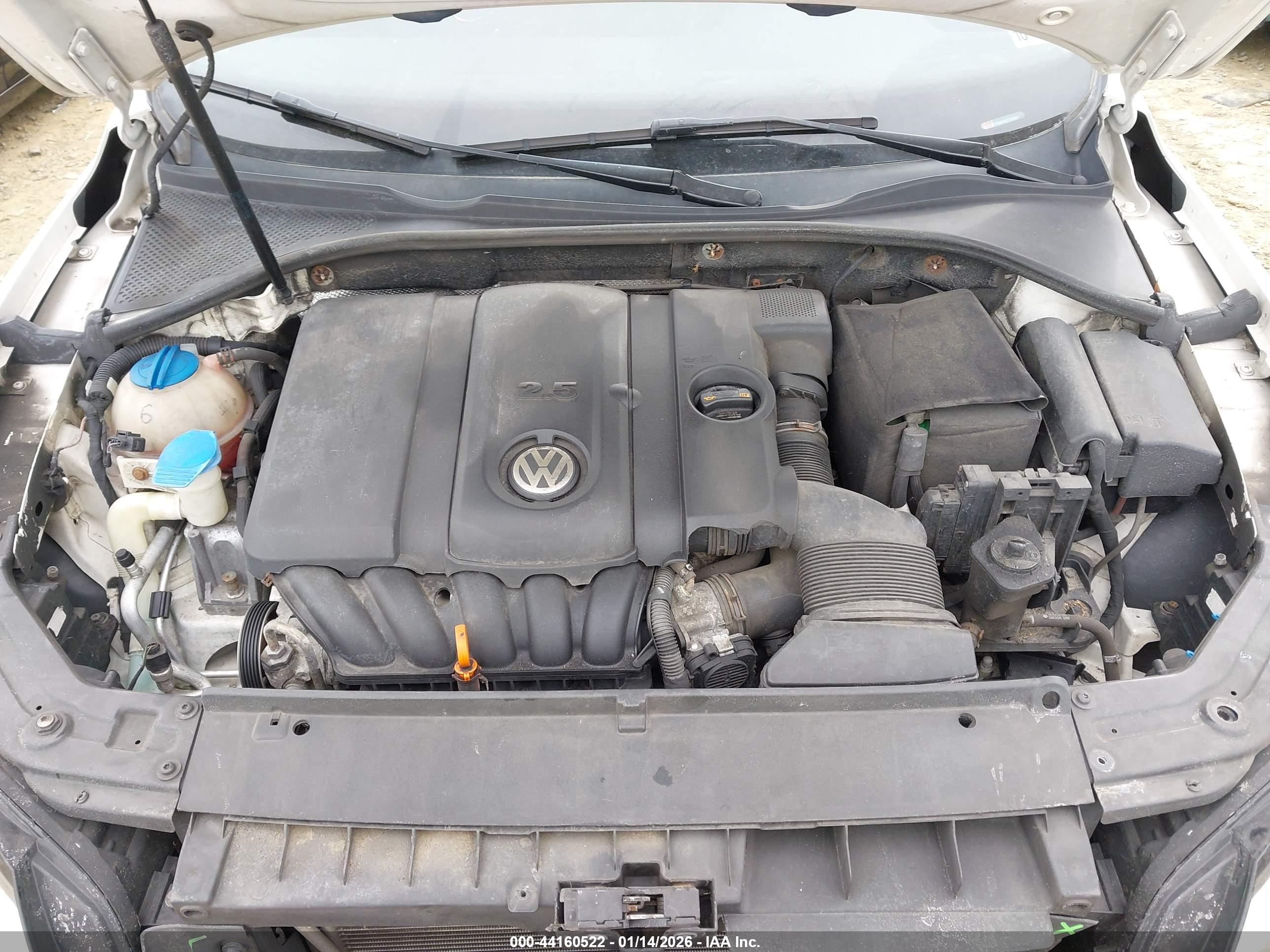 VOLKSWAGEN PASSAT image 10