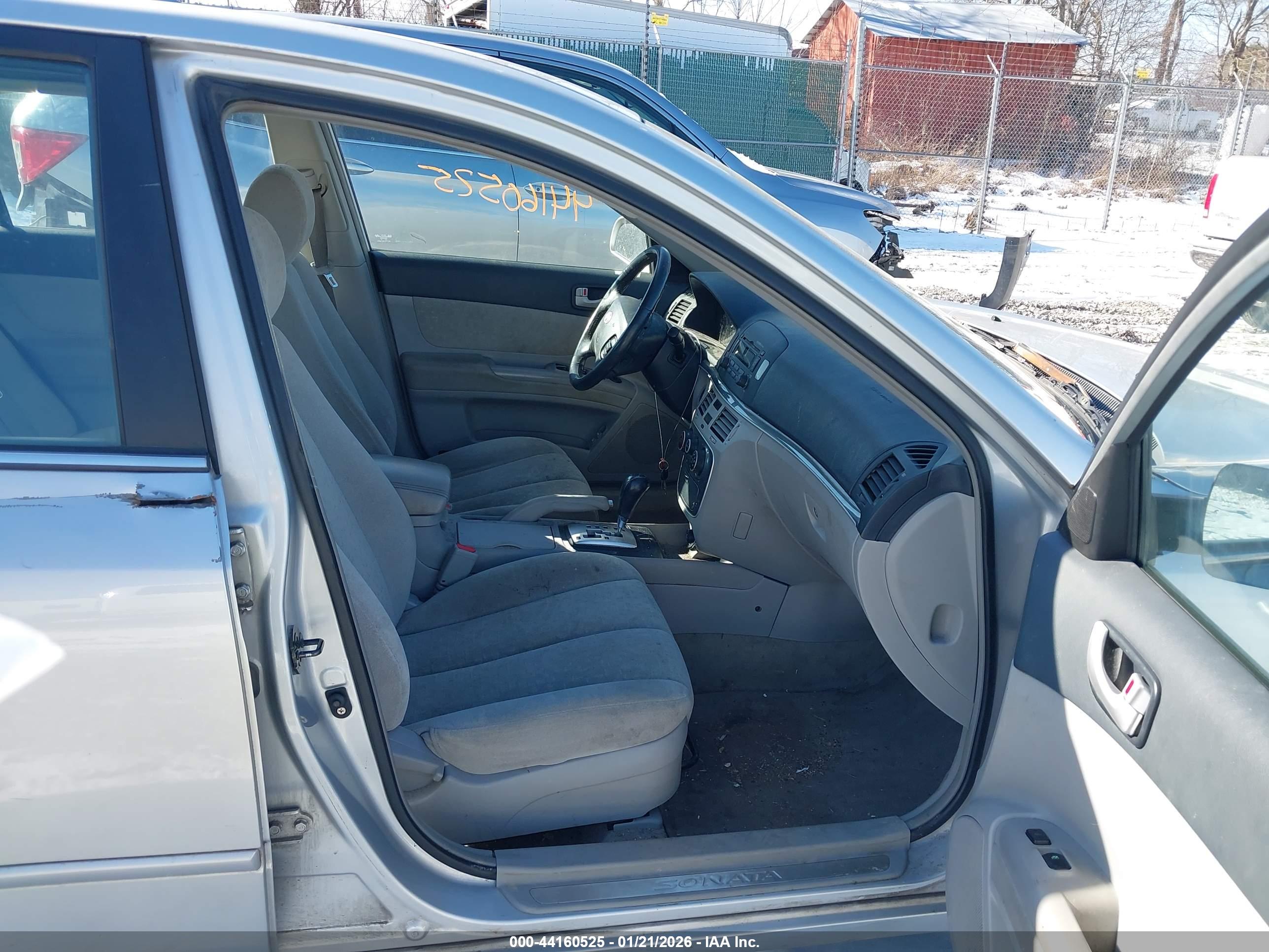 HYUNDAI SONATA image 5