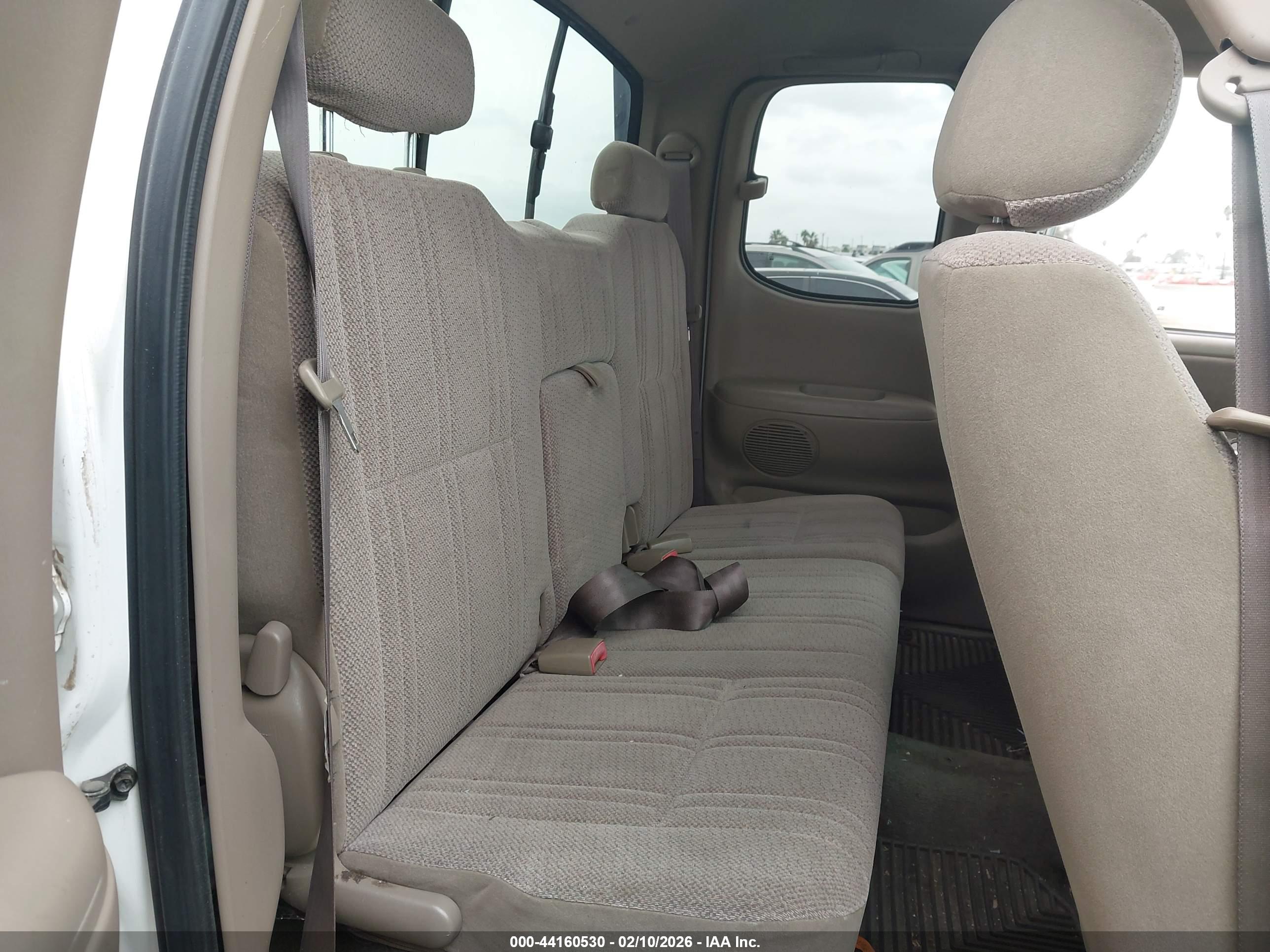 TOYOTA TUNDRA image 8