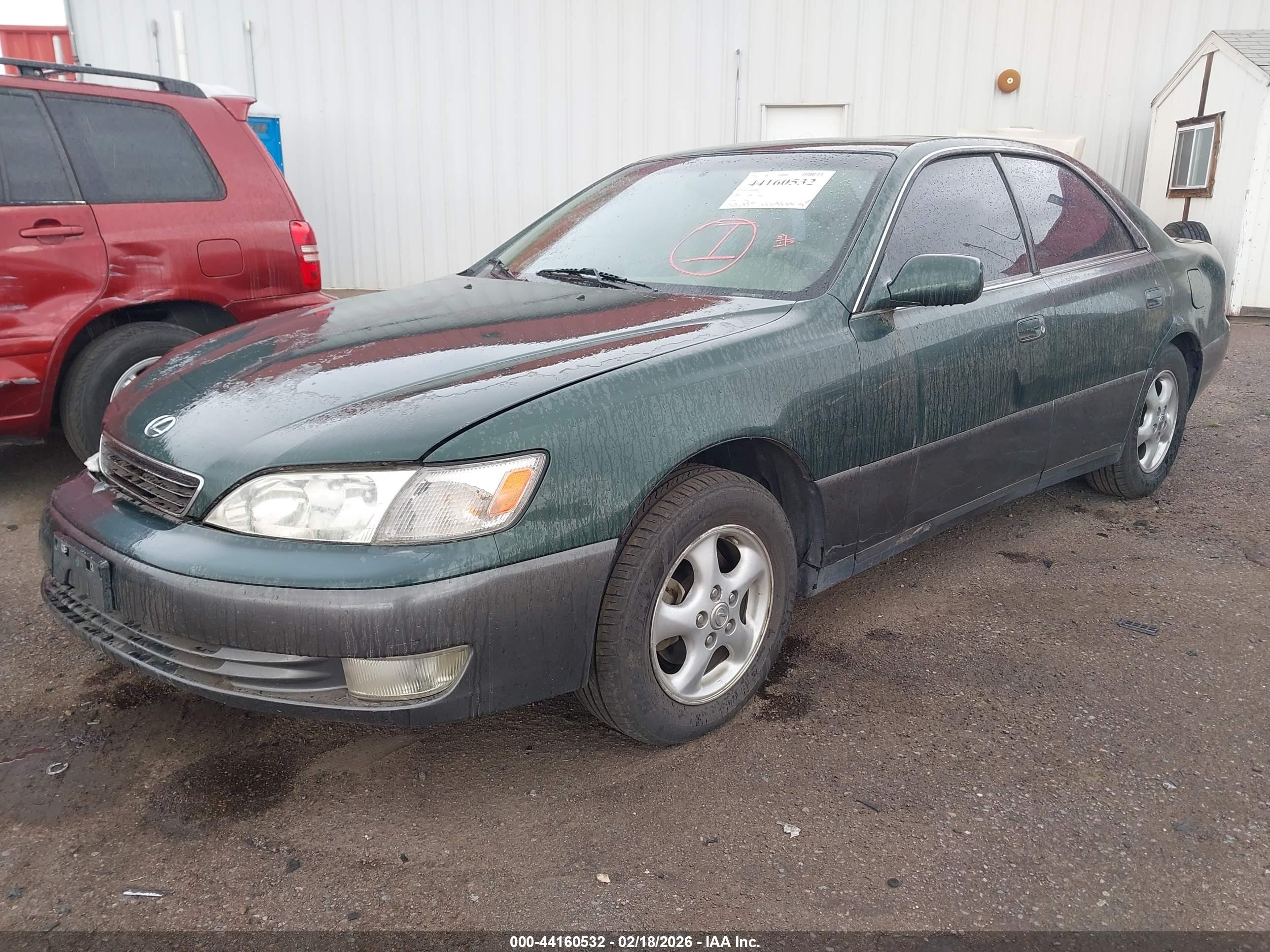 LEXUS ES image 2