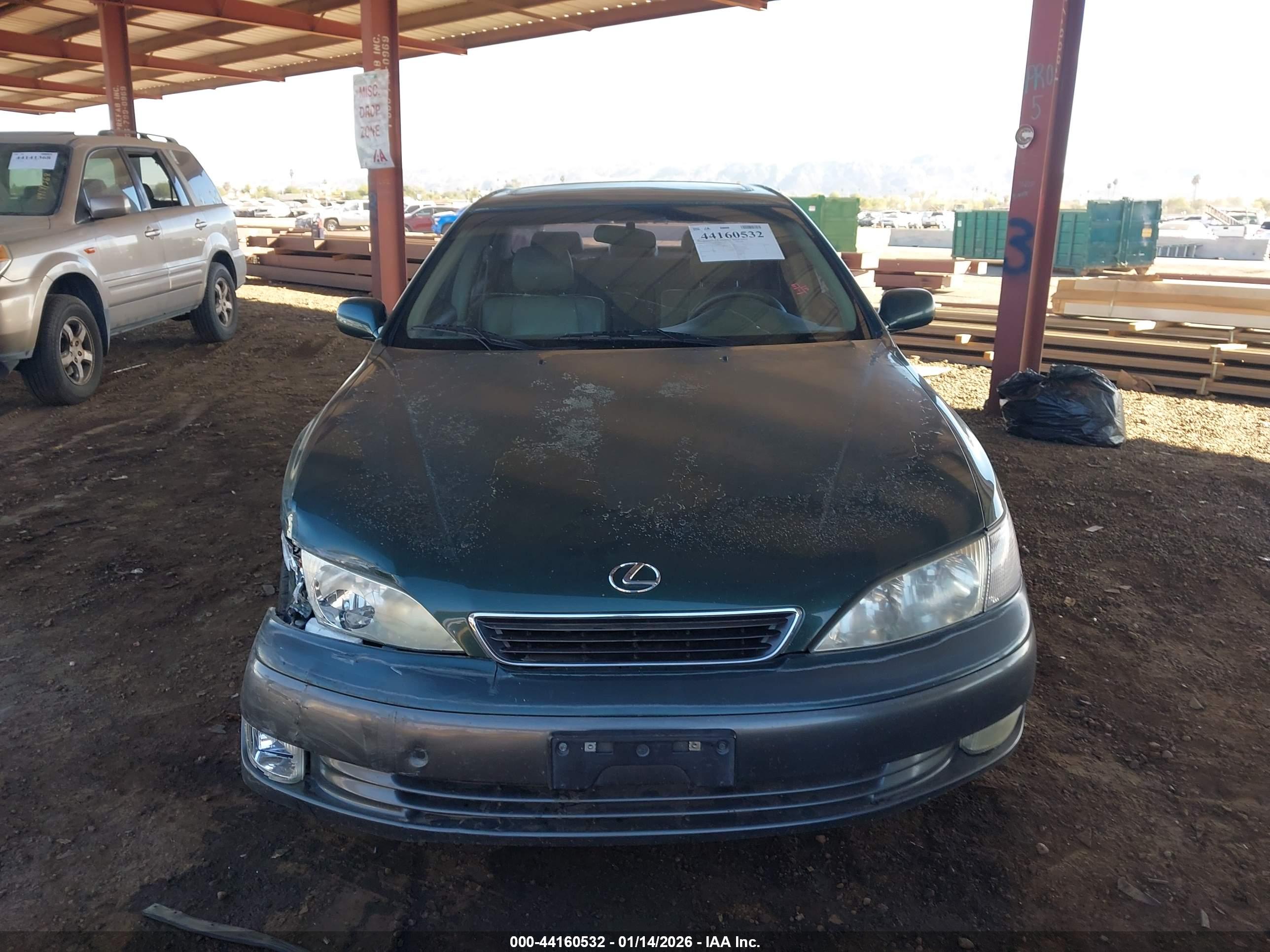 LEXUS ES image 6