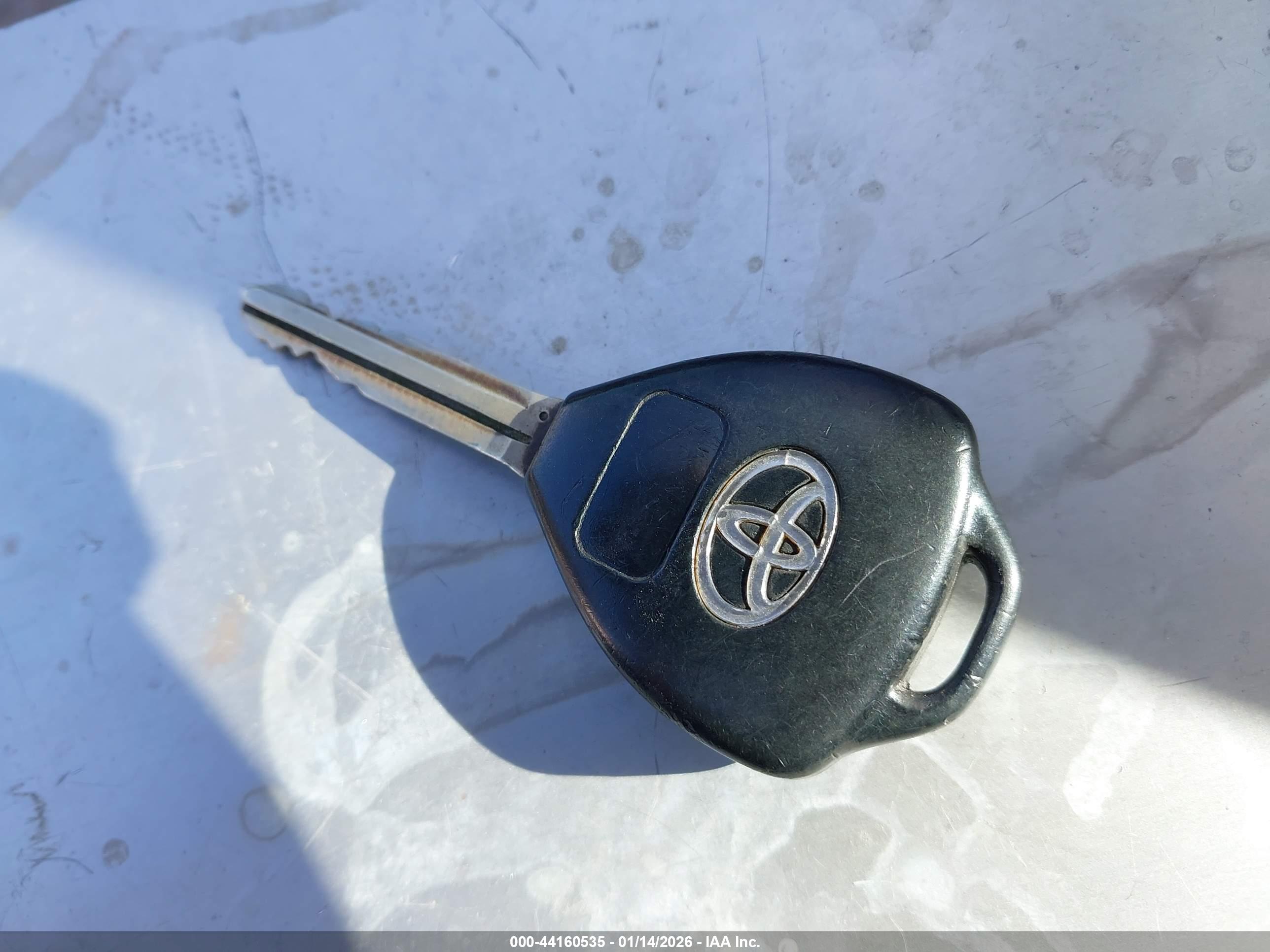 TOYOTA CAMRY image 11