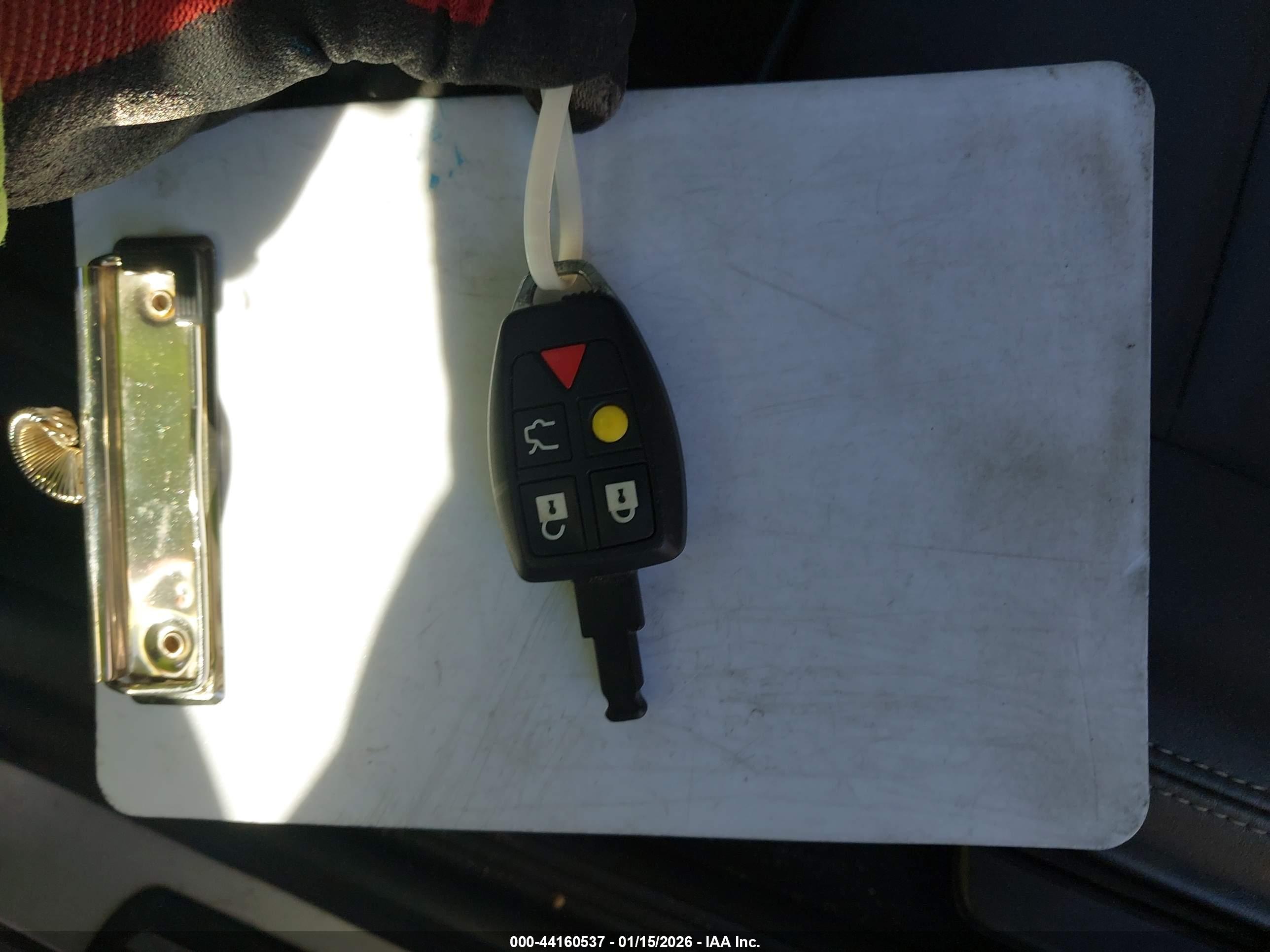 VOLVO S40 image 11