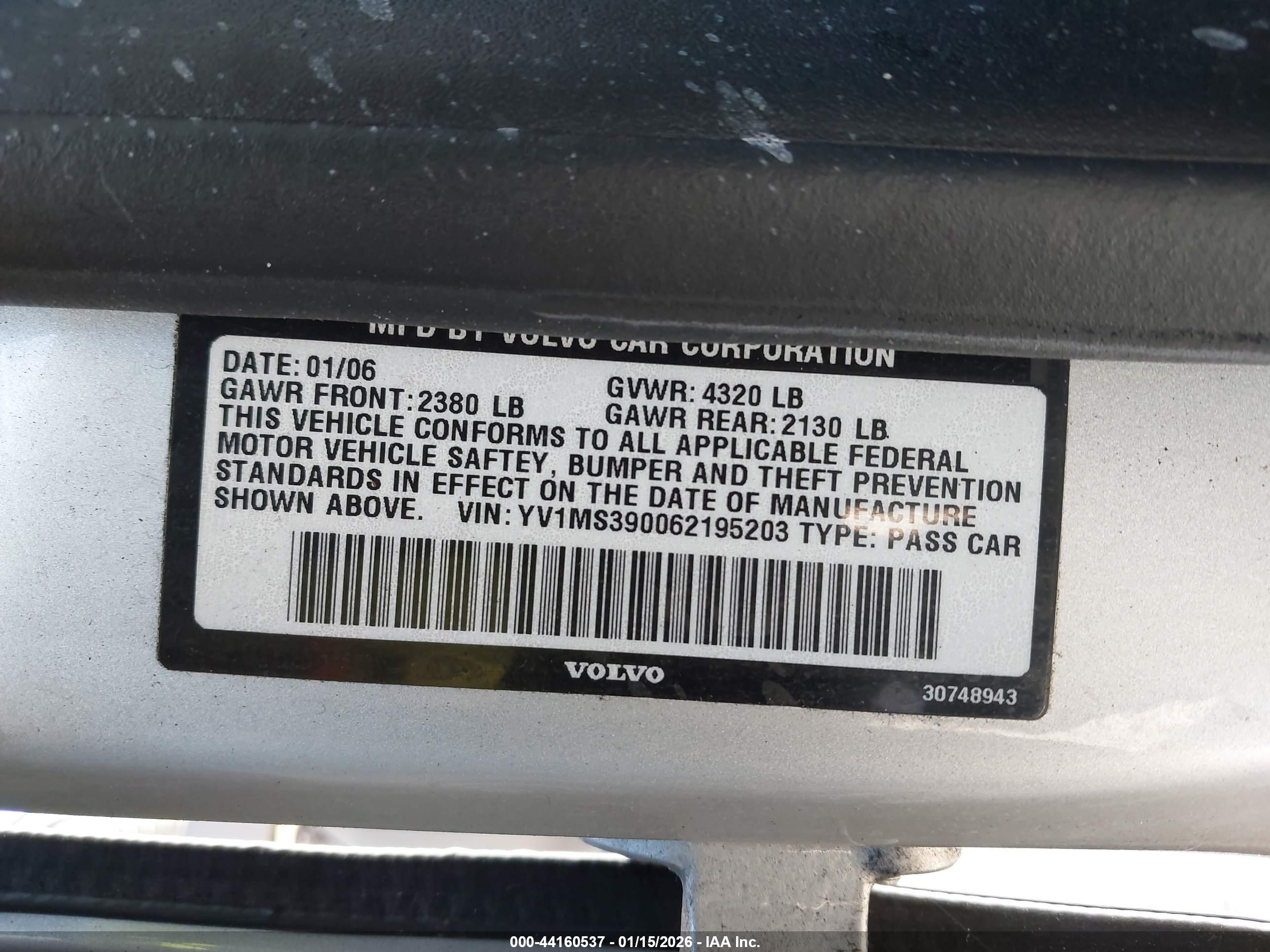 VOLVO S40 image 9
