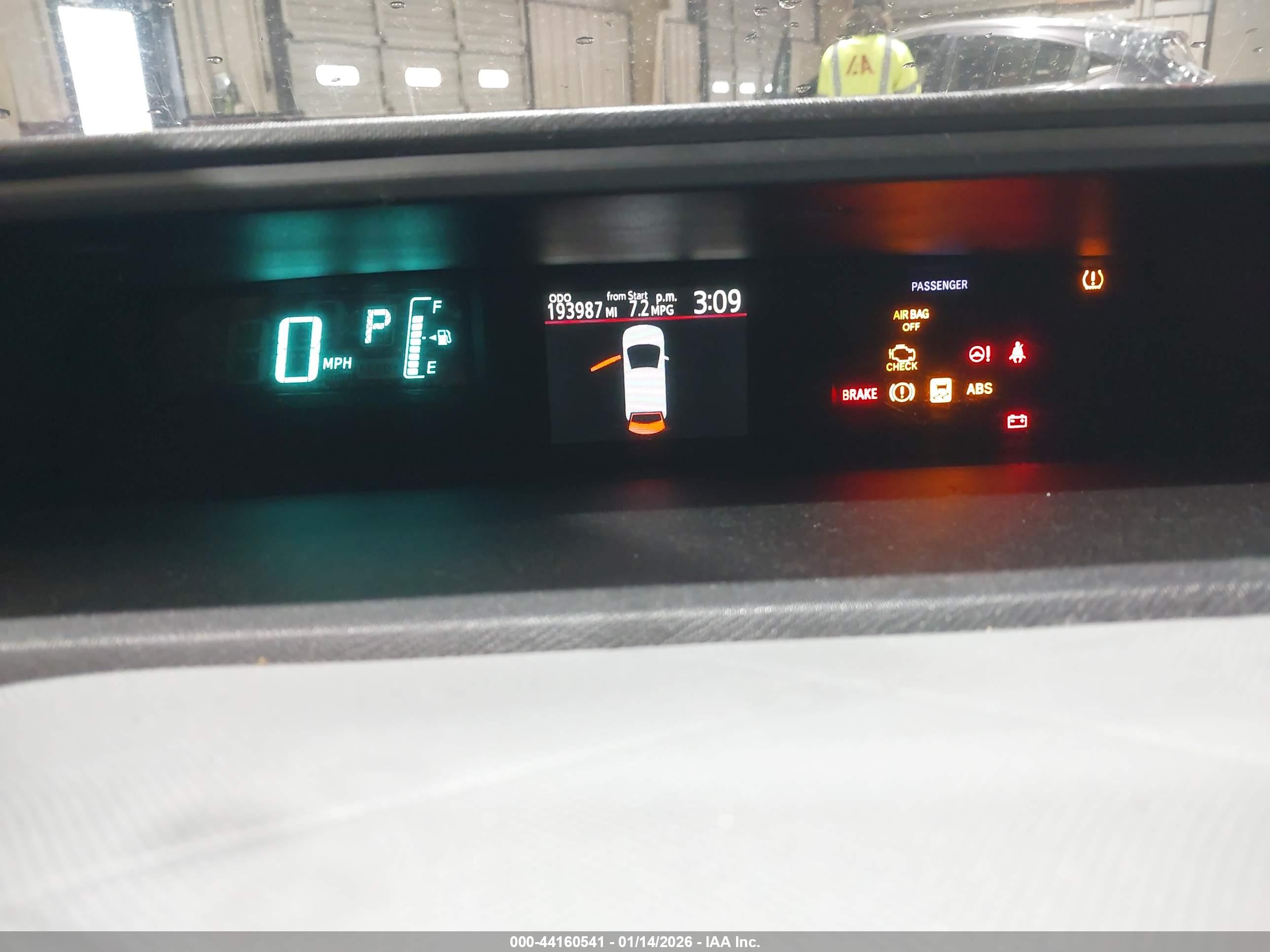 TOYOTA PRIUS image 7