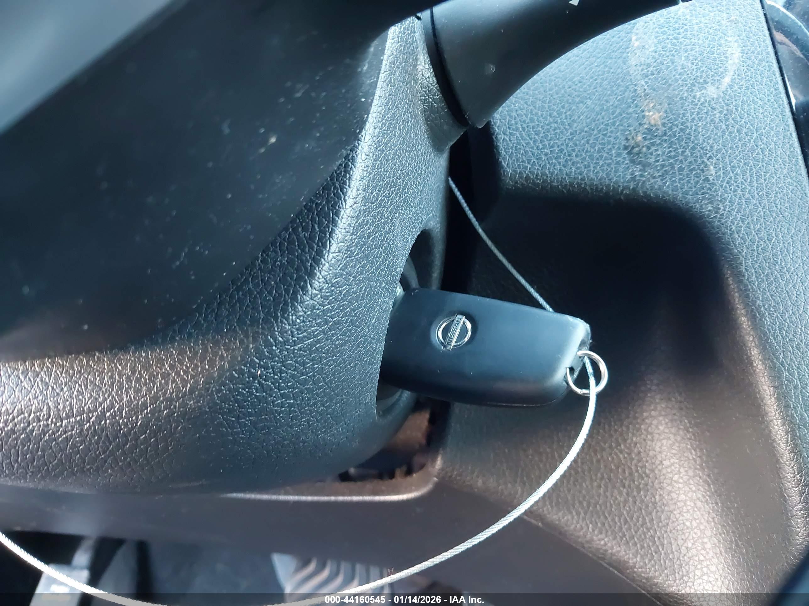 NISSAN ROGUE image 11