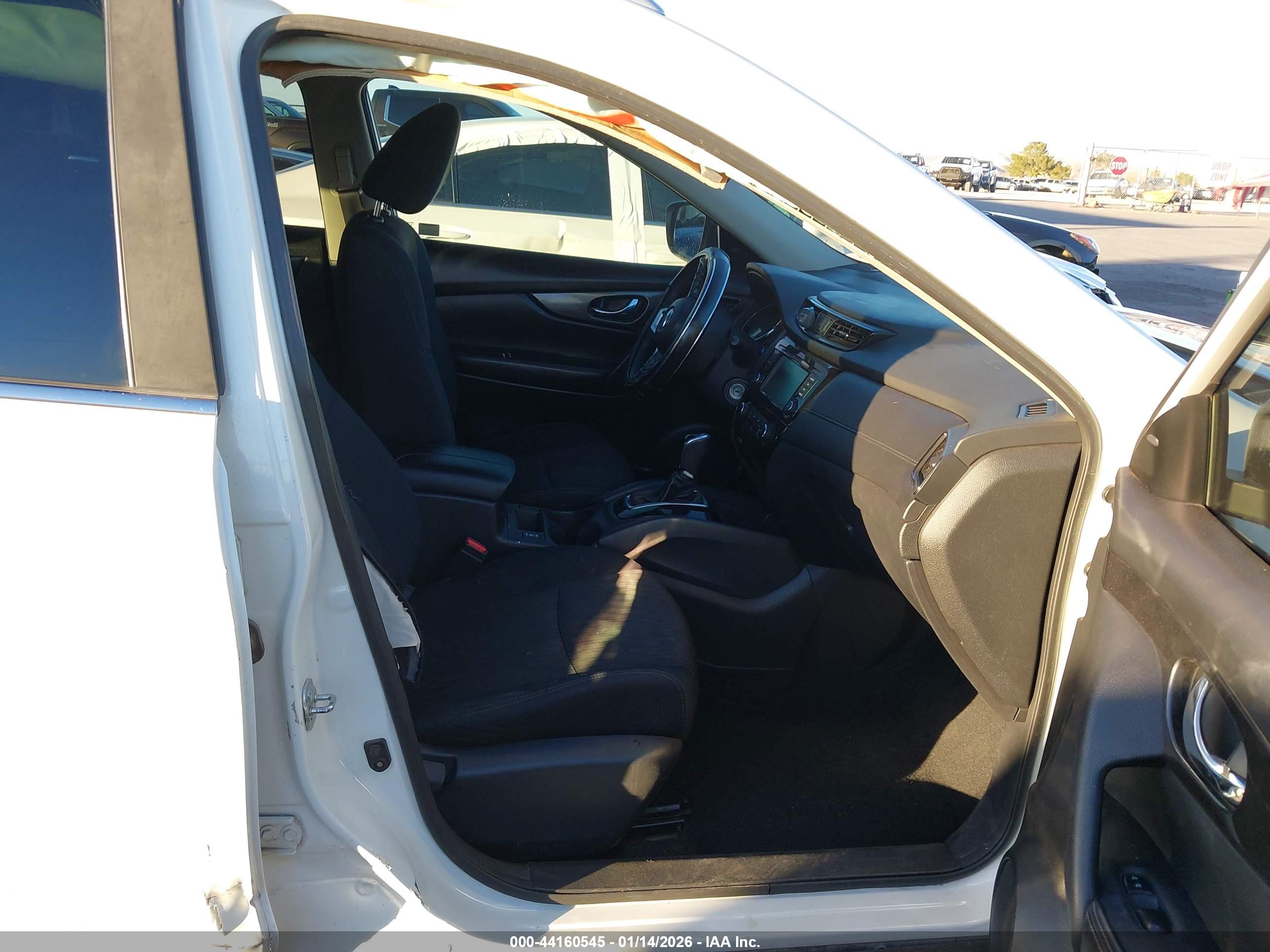 NISSAN ROGUE image 5