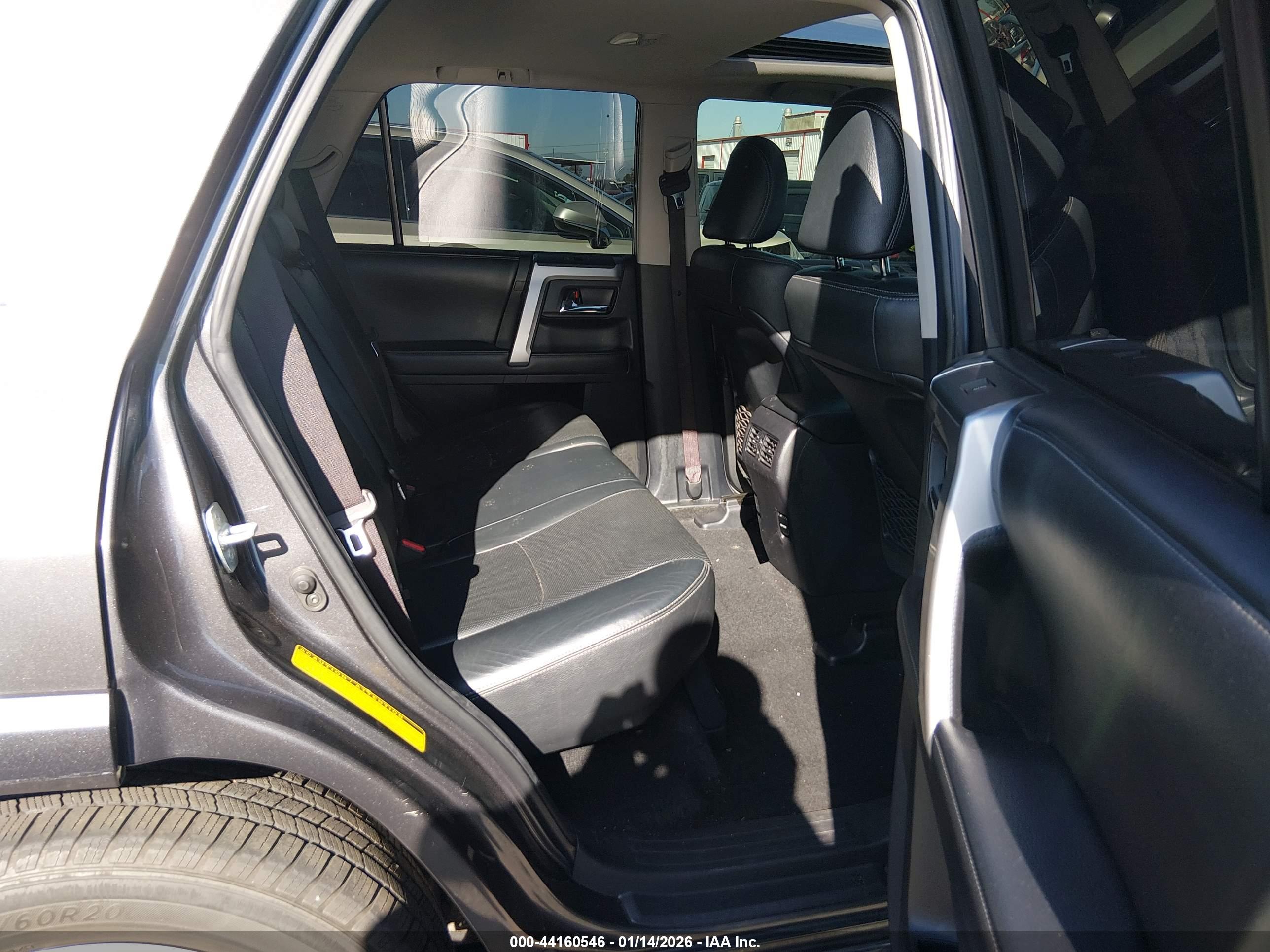 TOYOTA 4RUNNER image 8