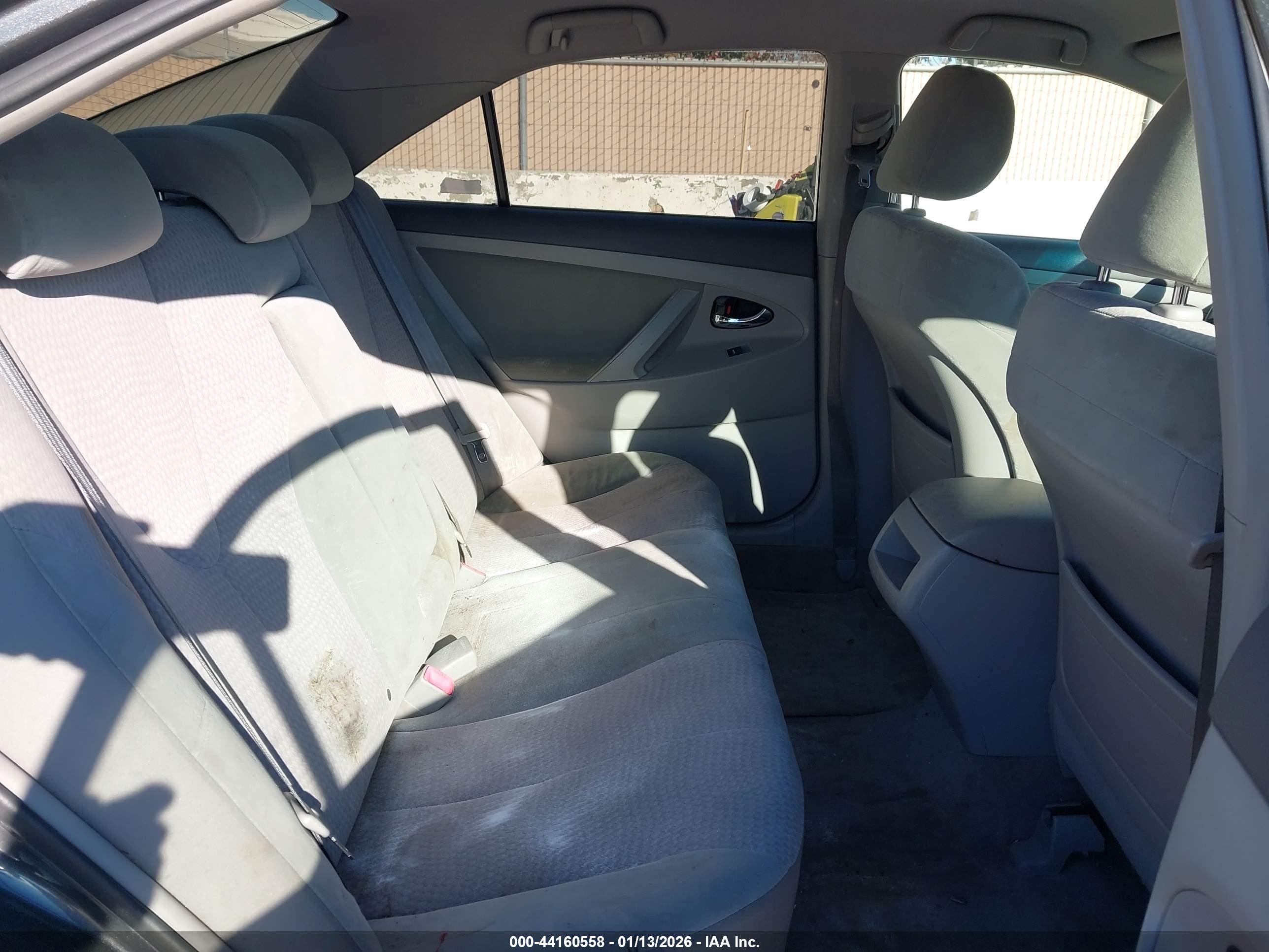 TOYOTA CAMRY image 8