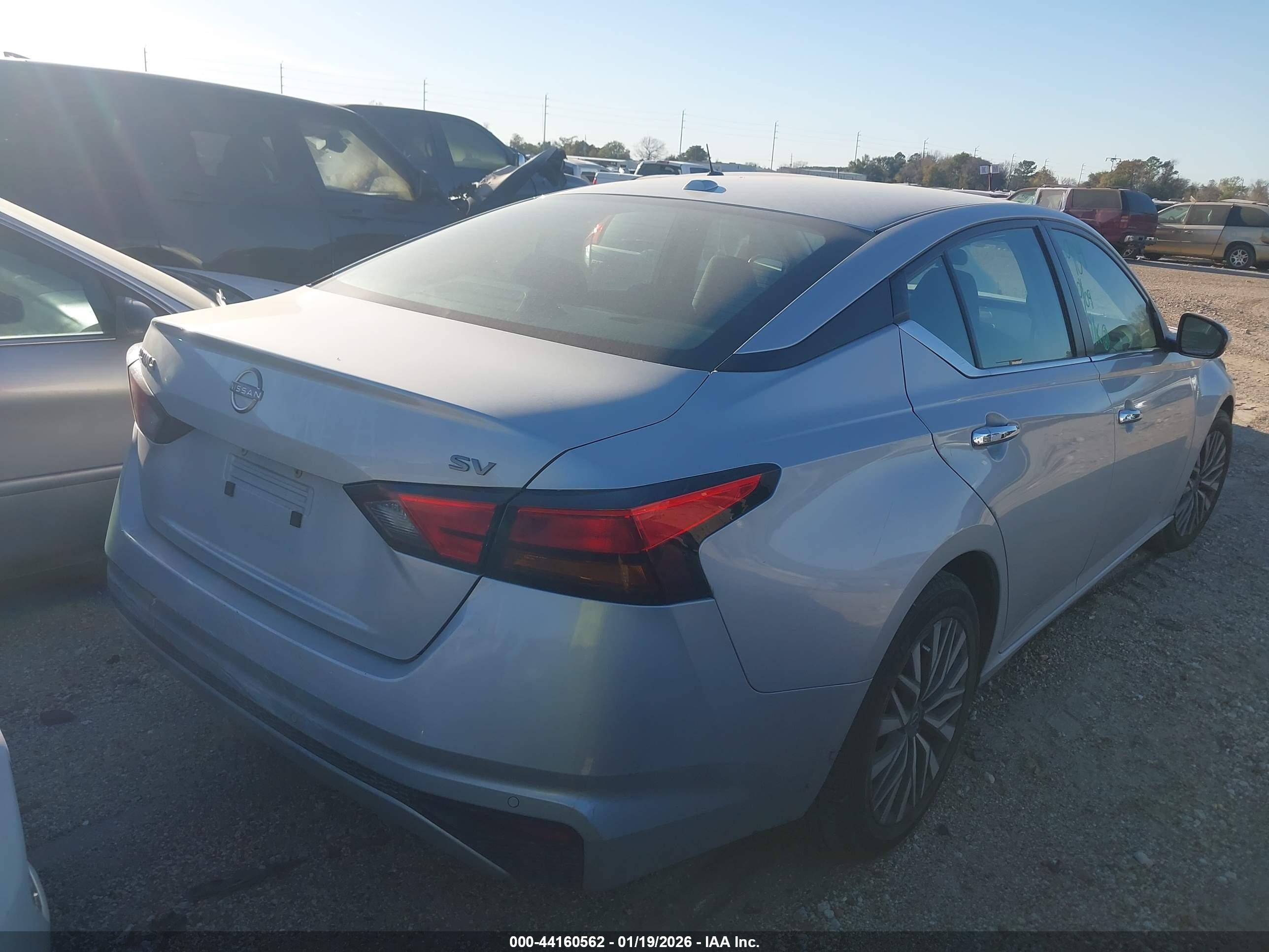NISSAN ALTIMA image 4