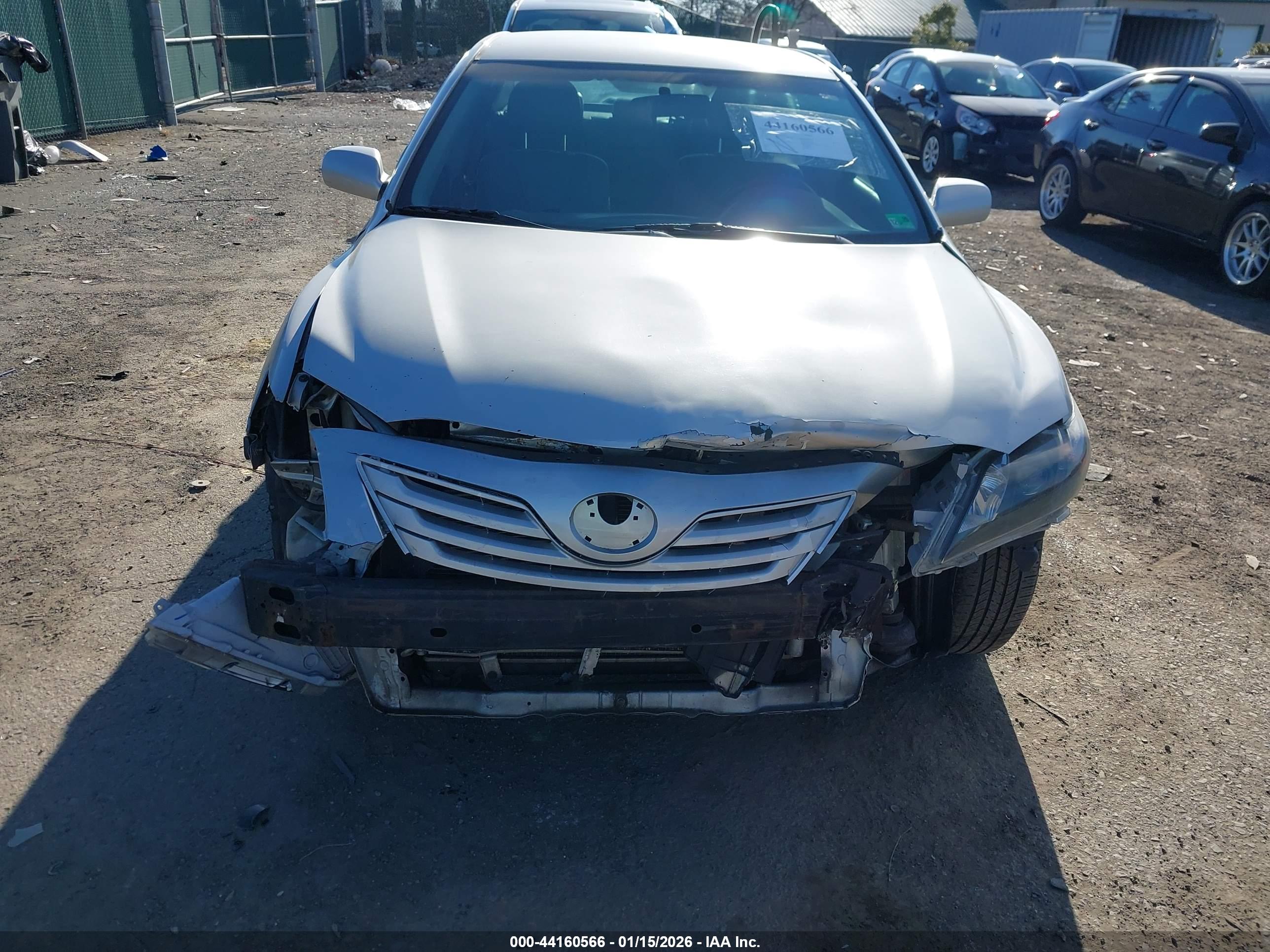 TOYOTA CAMRY image 6