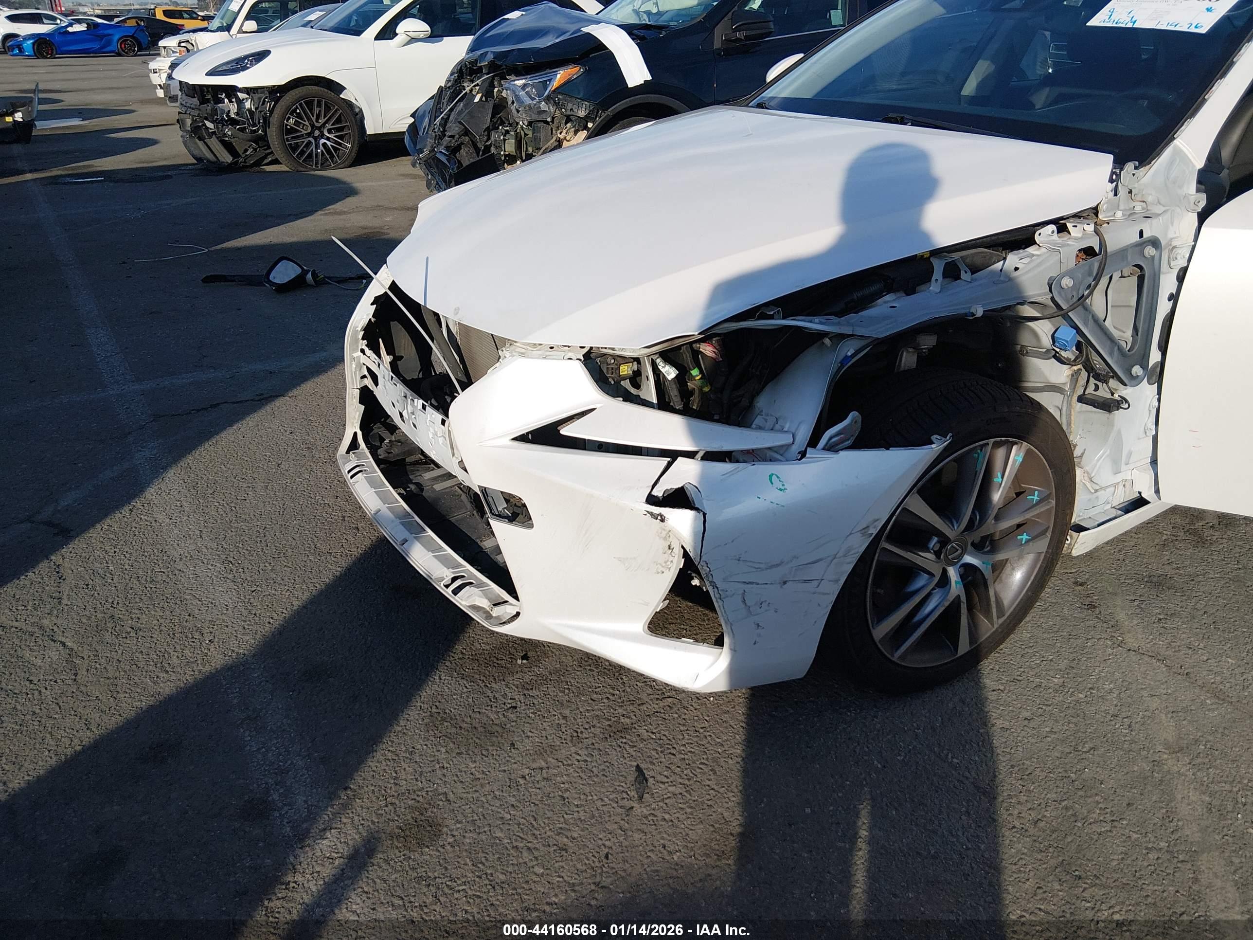 LEXUS IS image 6