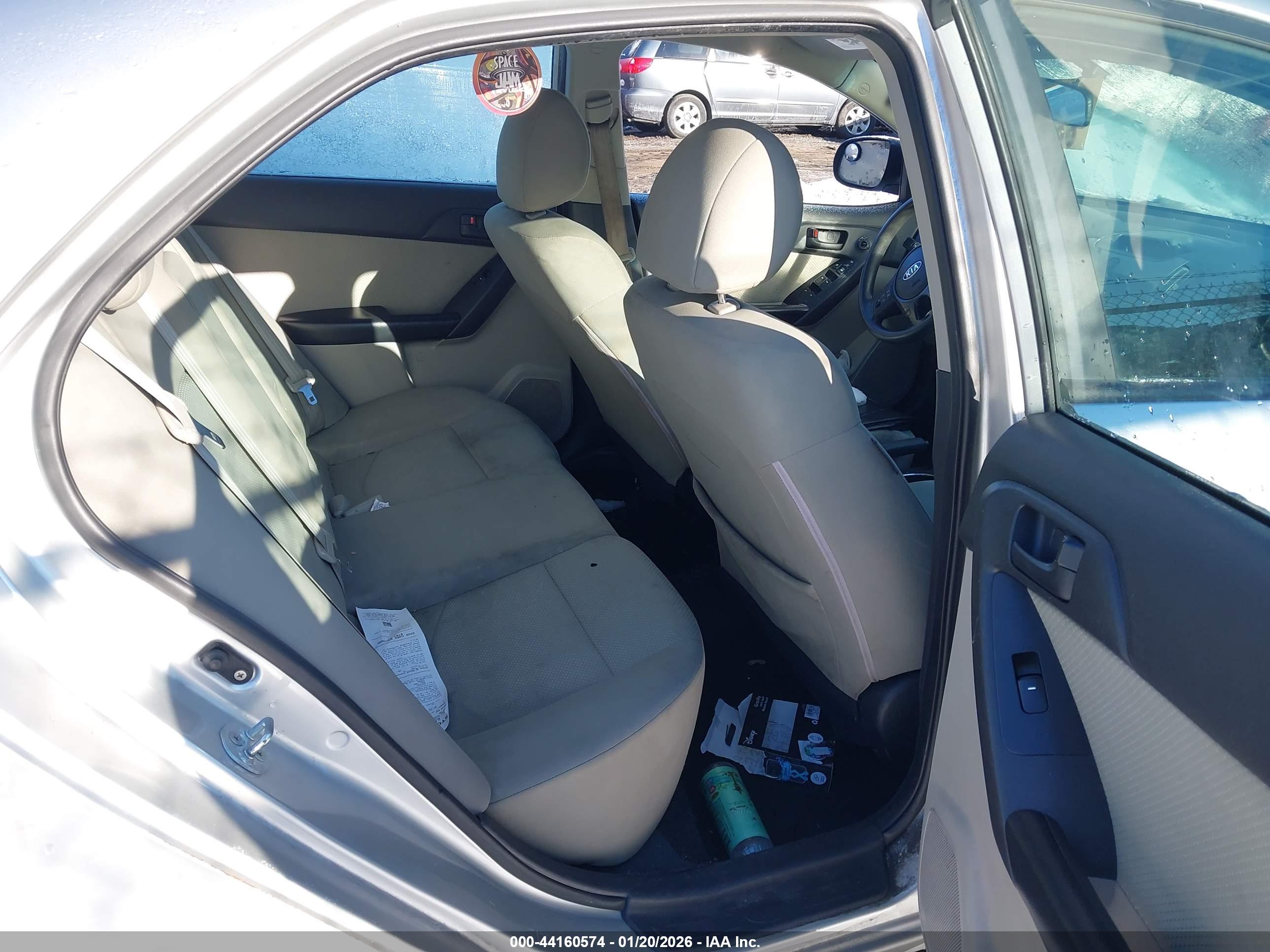 KIA FORTE image 8