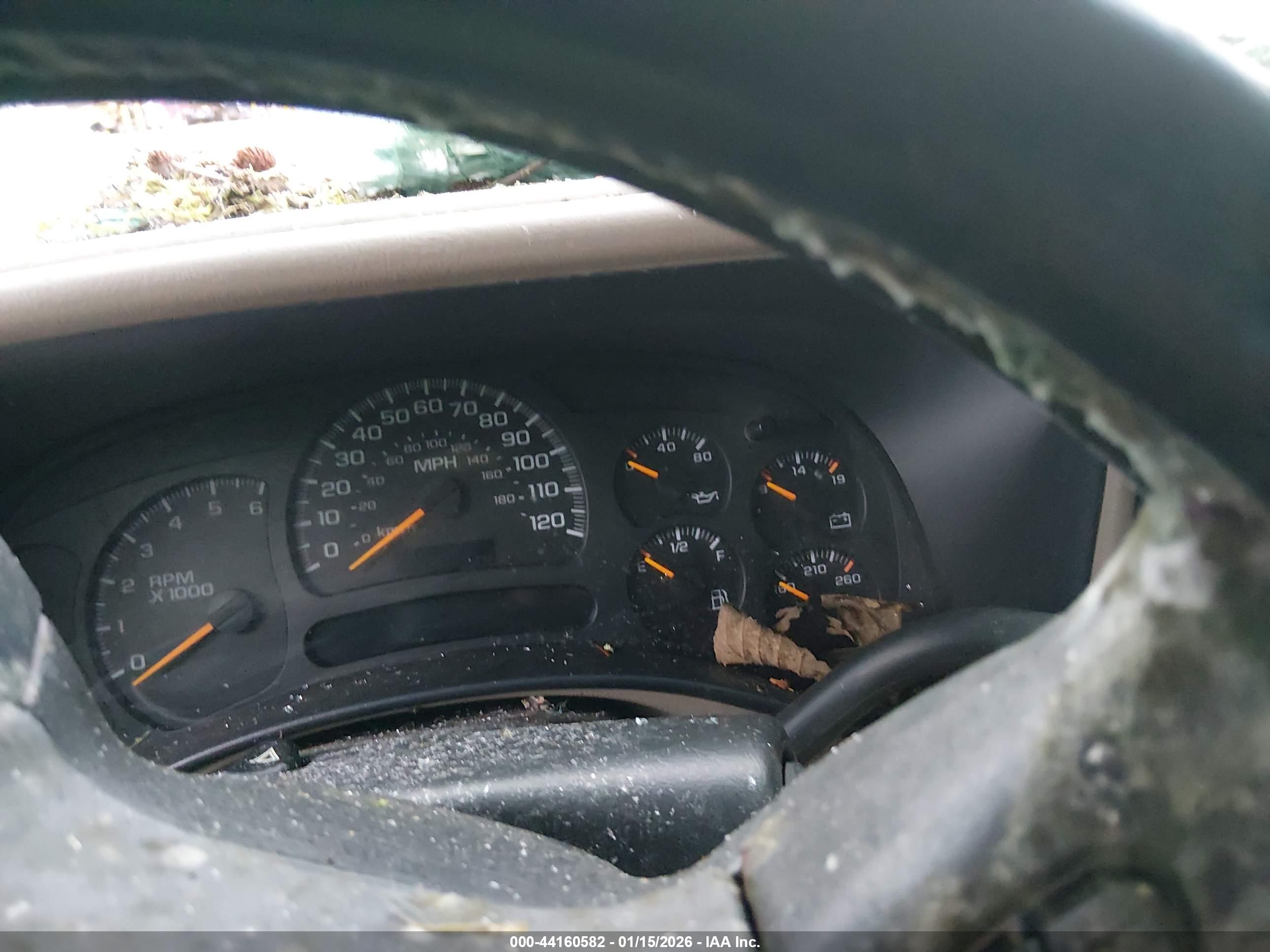 CHEVROLET SILVERADO image 7
