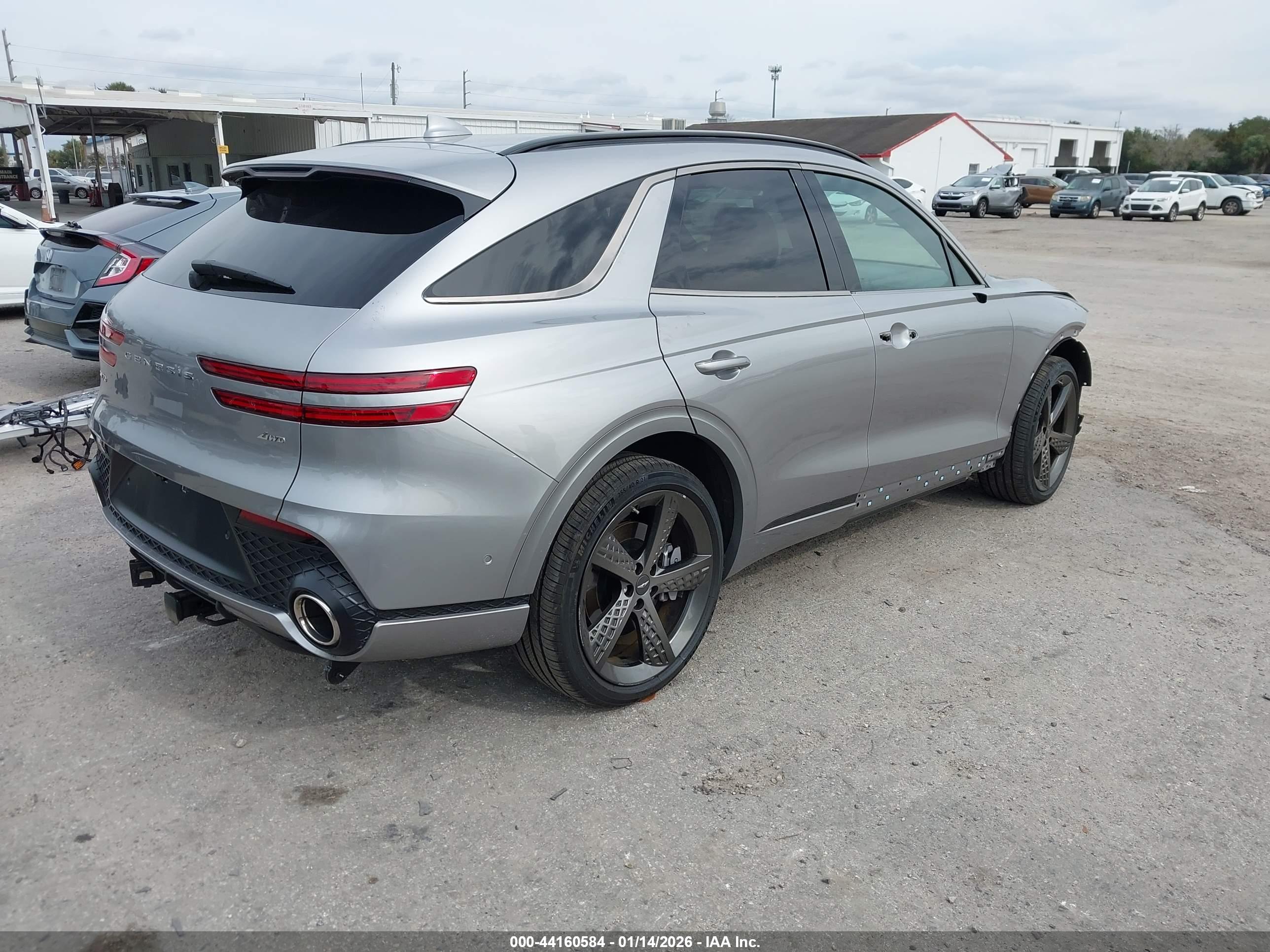 GENESIS GV70 image 4
