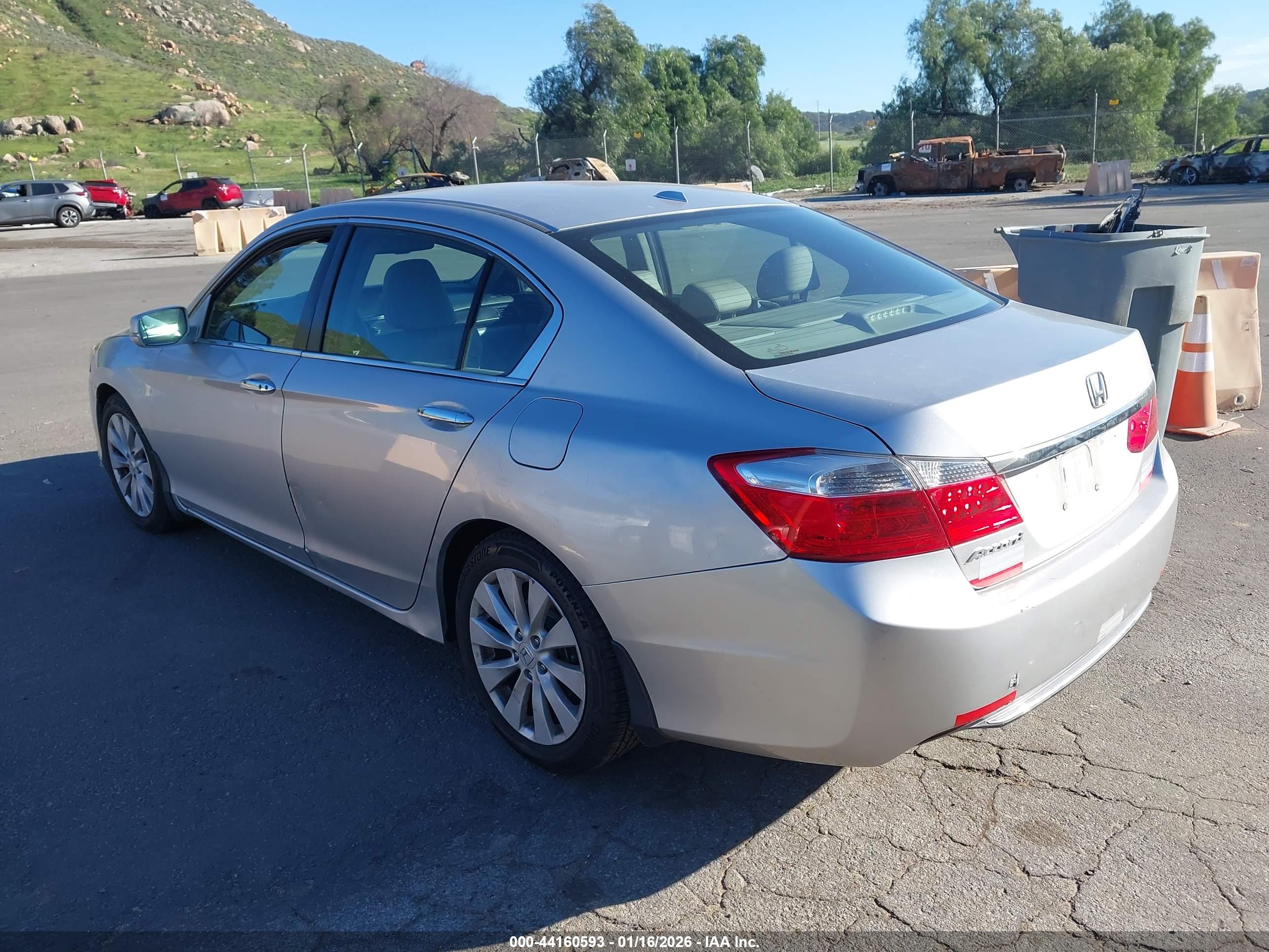 HONDA ACCORD image 3