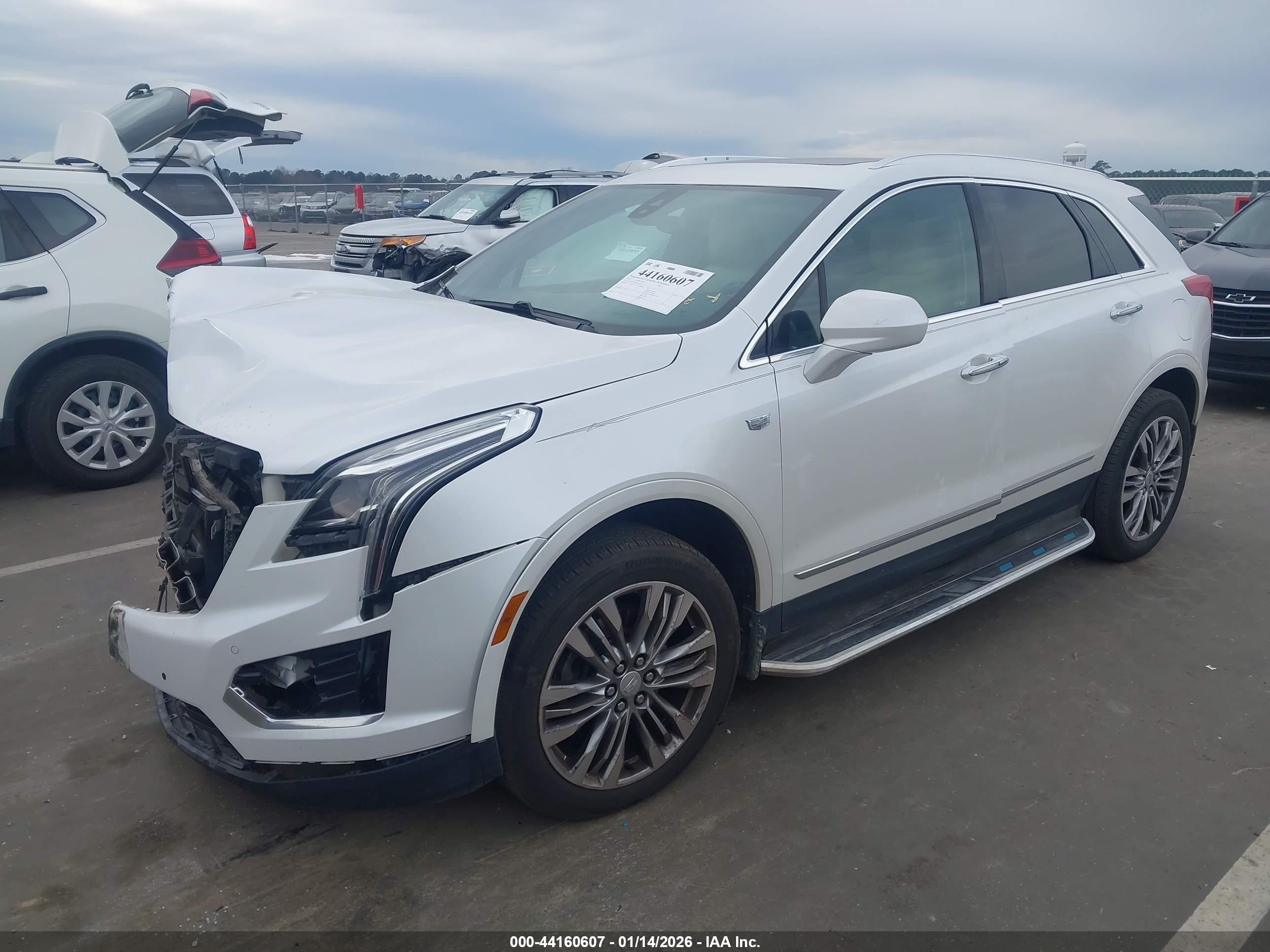 CADILLAC XT5 image 2