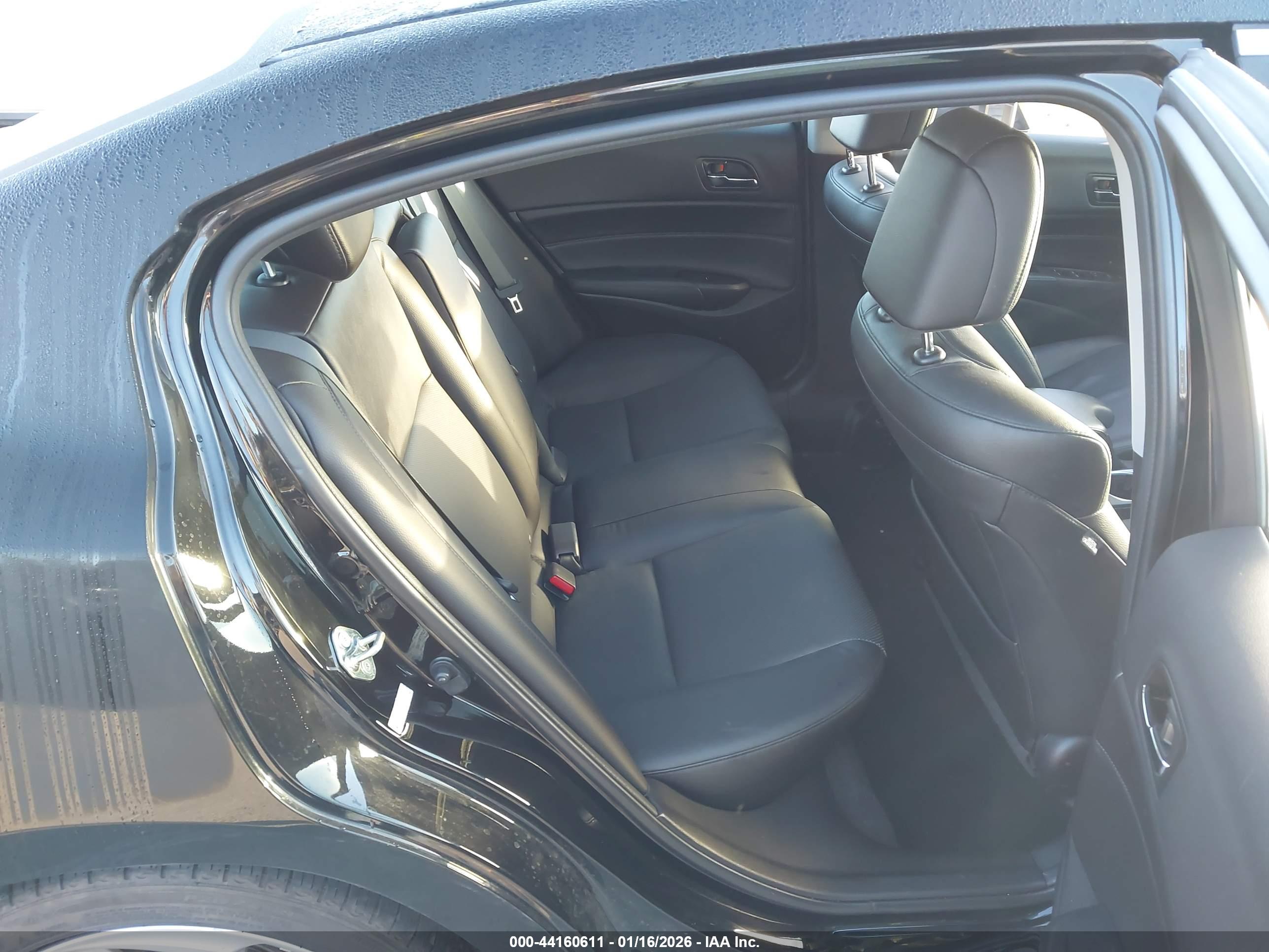ACURA ILX image 8