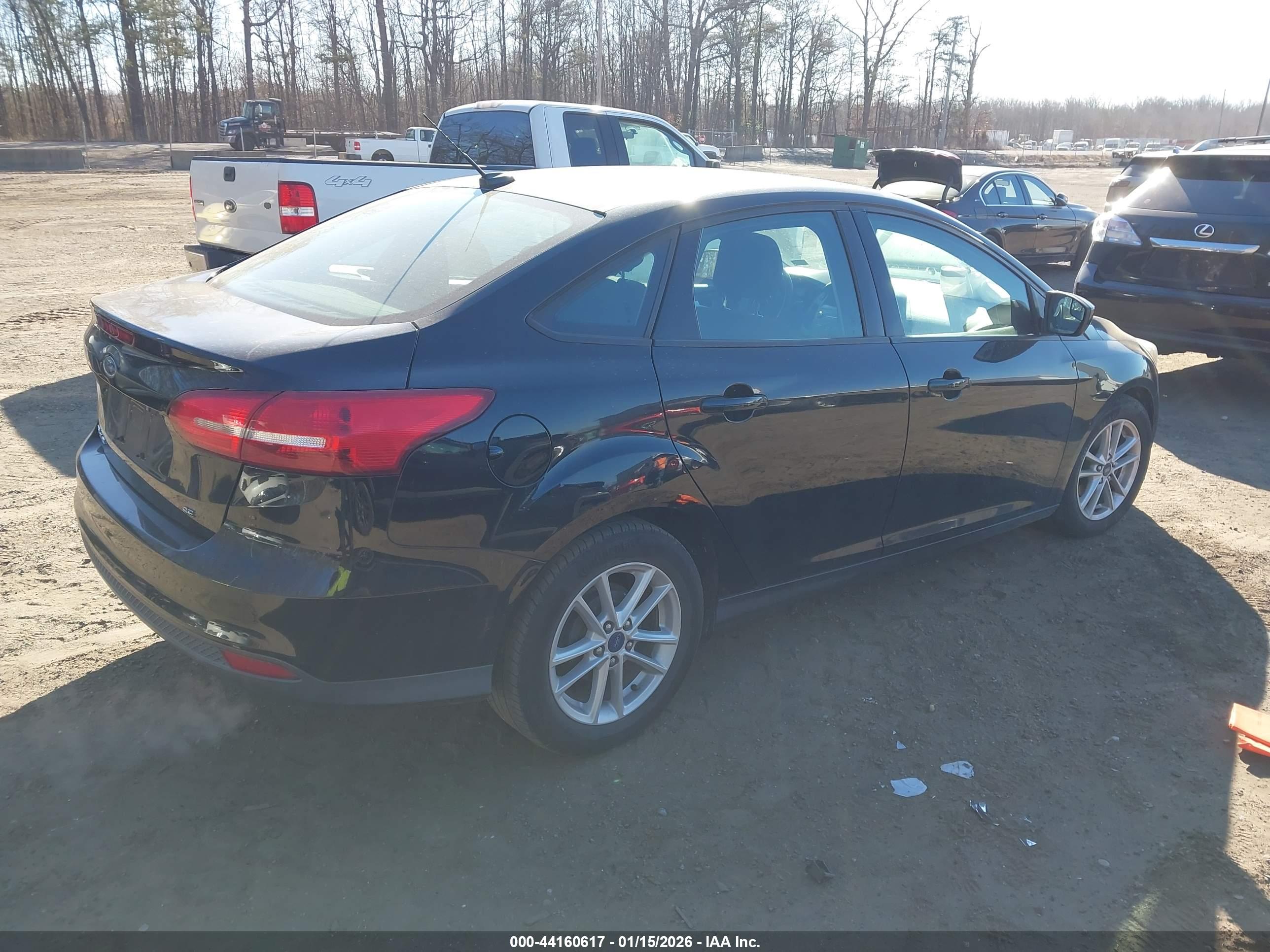 FORD FOCUS image 4