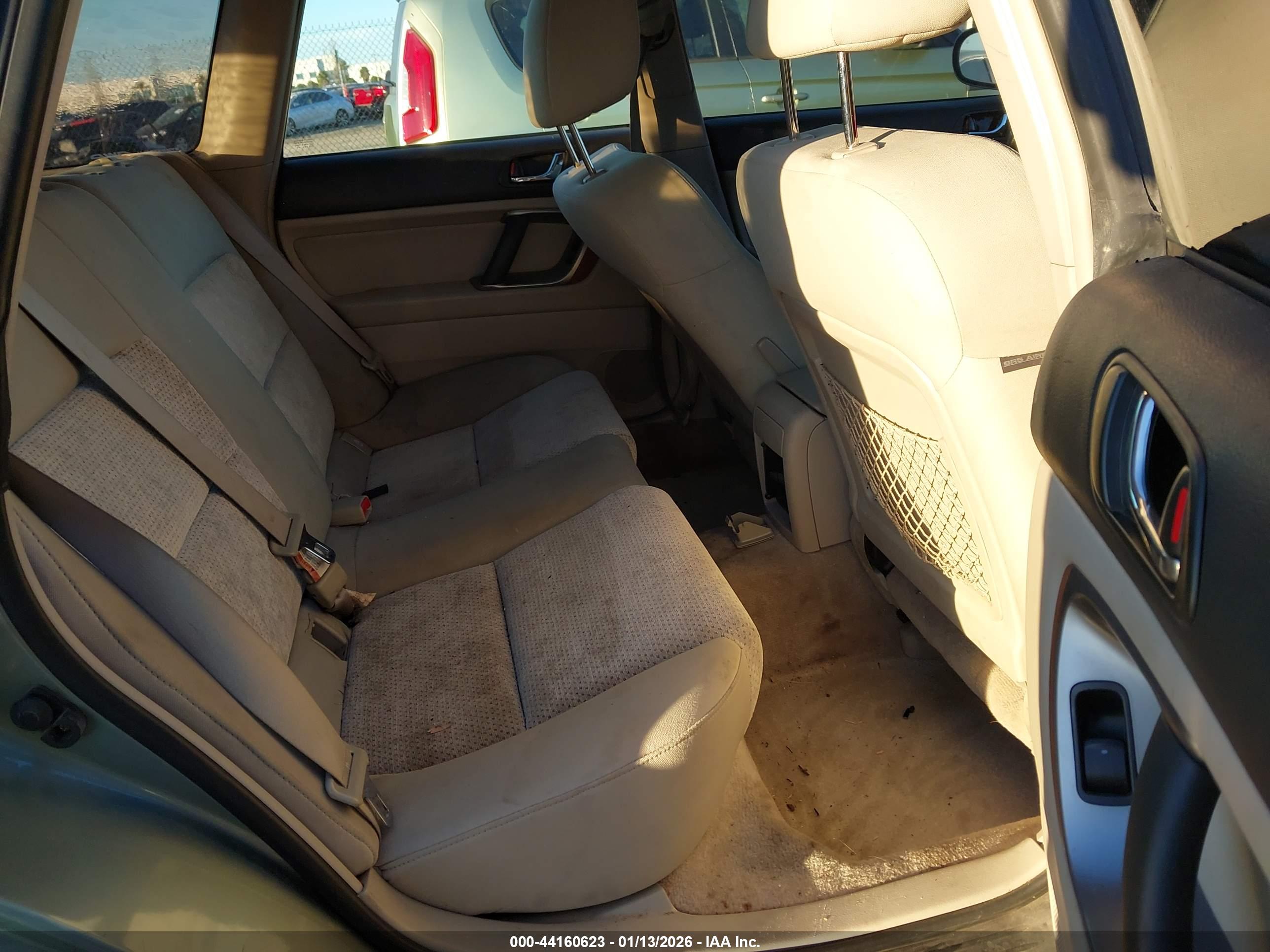 SUBARU OUTBACK image 8