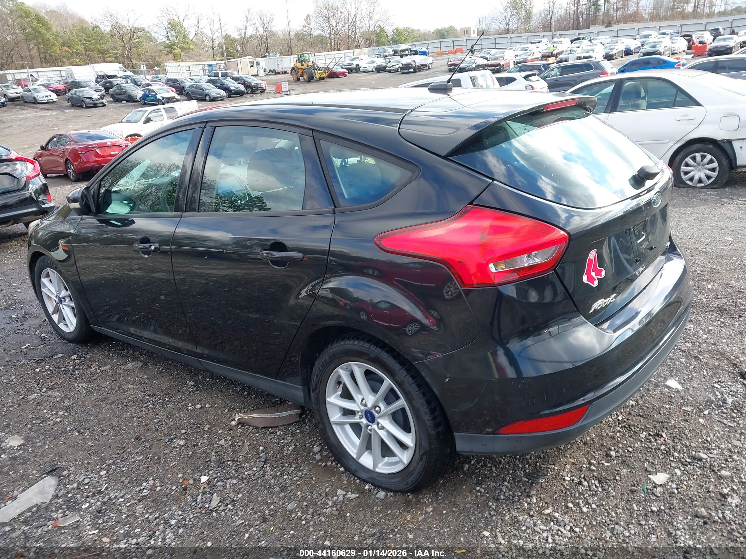FORD FOCUS image 3
