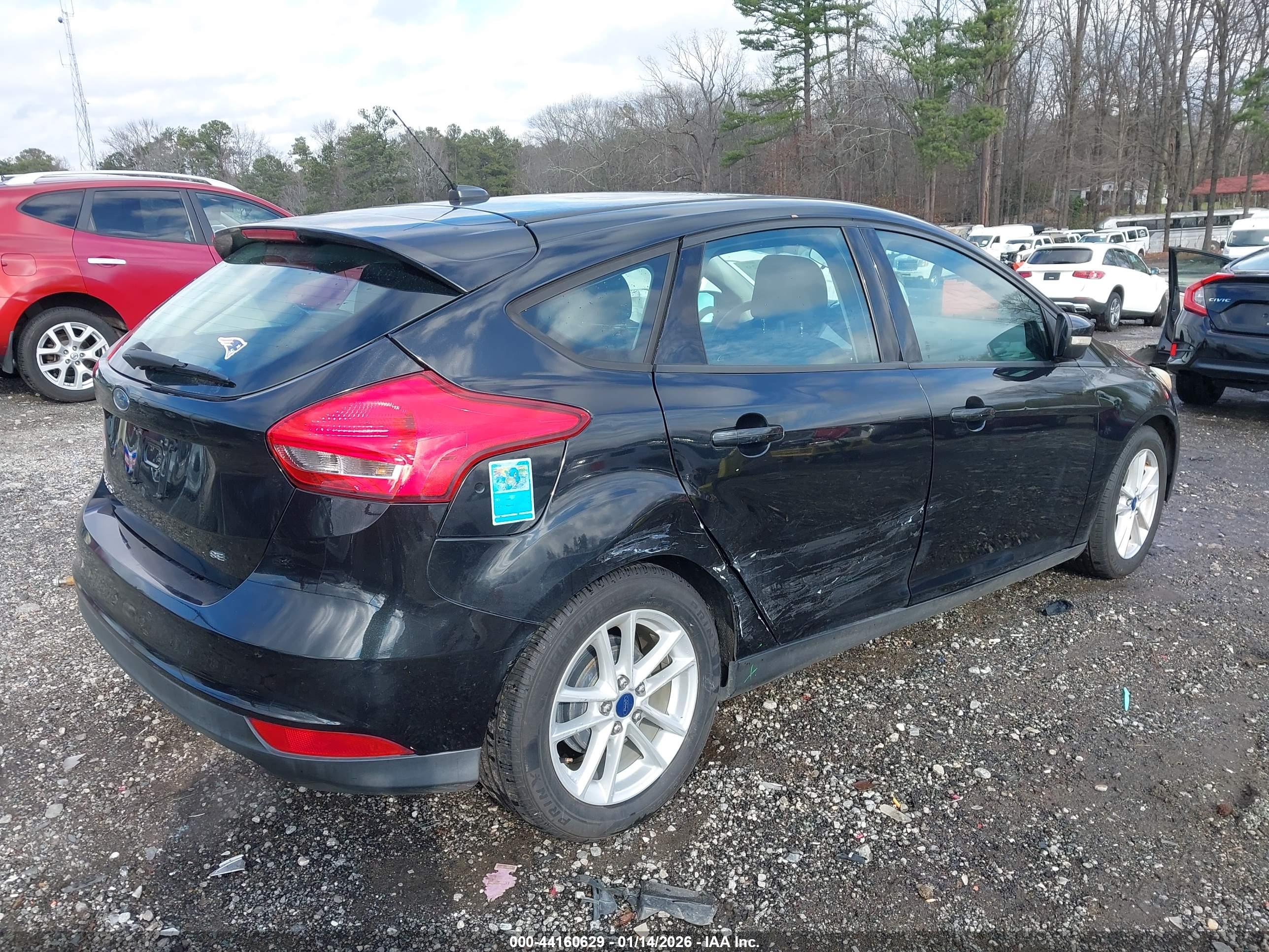 FORD FOCUS image 4