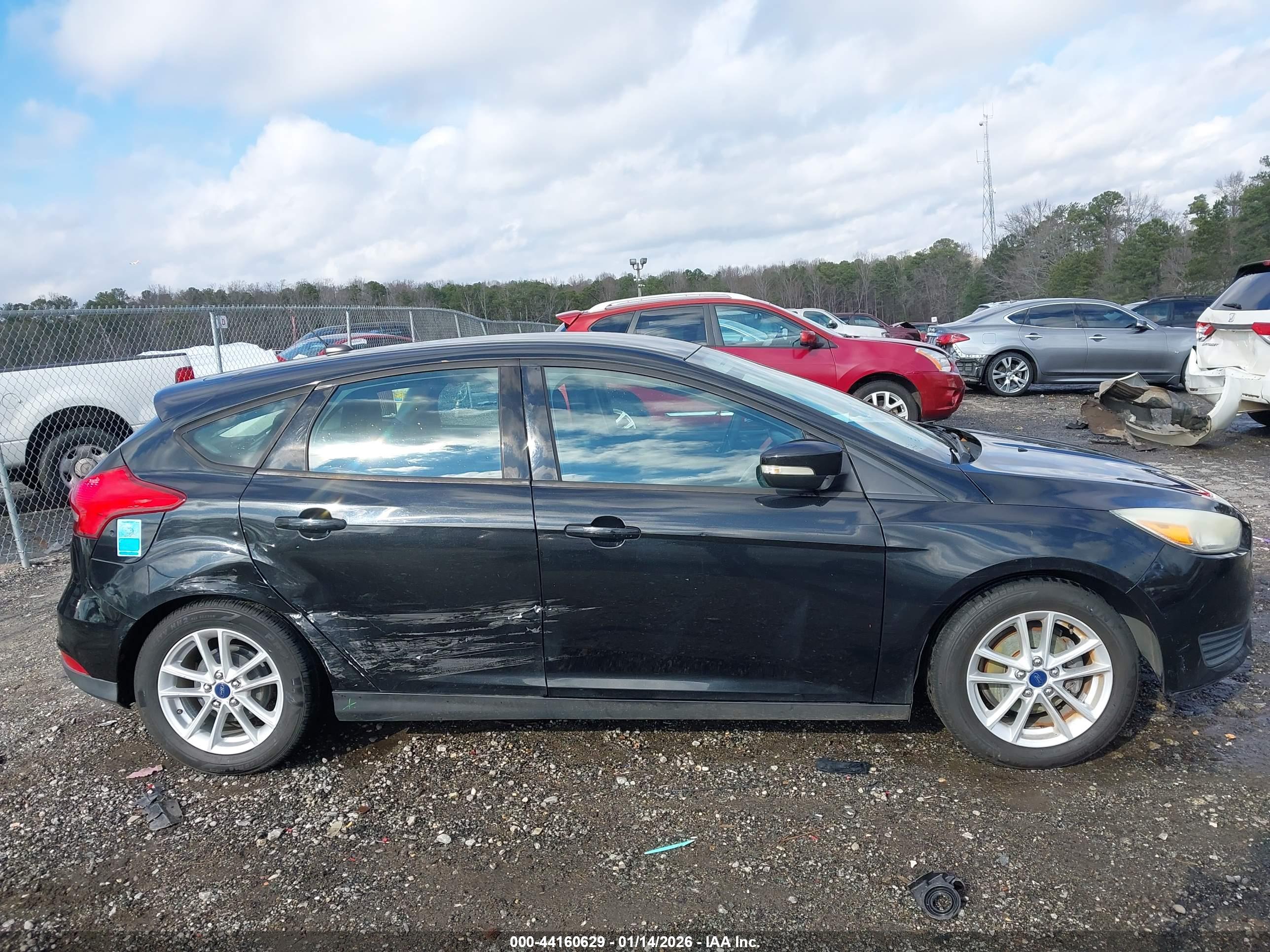FORD FOCUS image 6